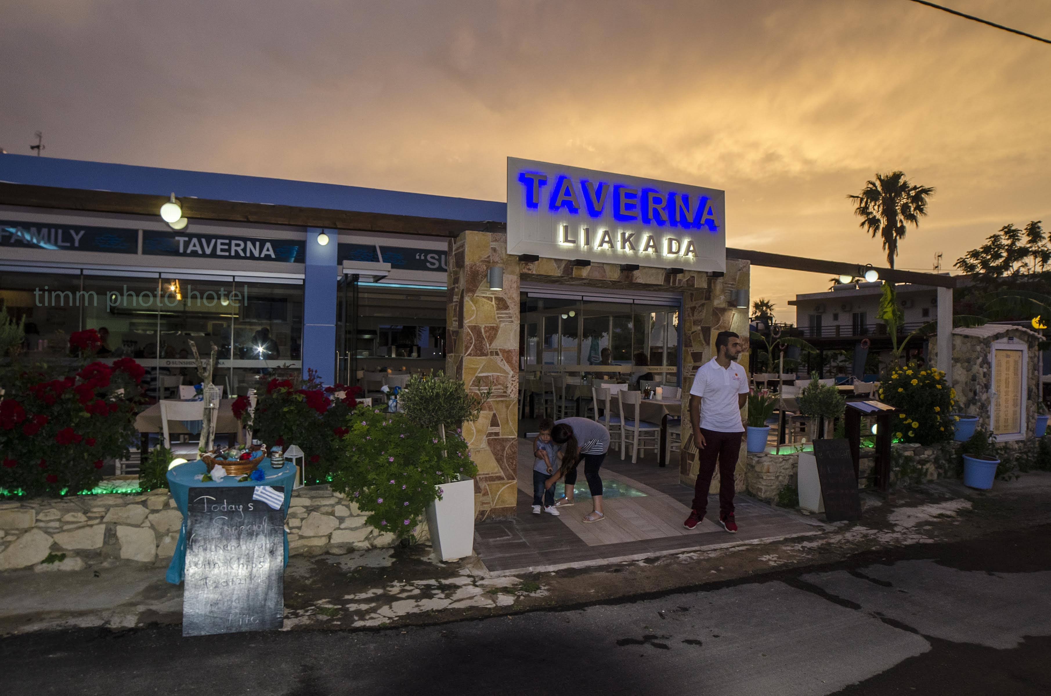 Sunshine Hotel & Apartments