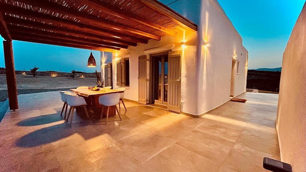 Aeris Suites