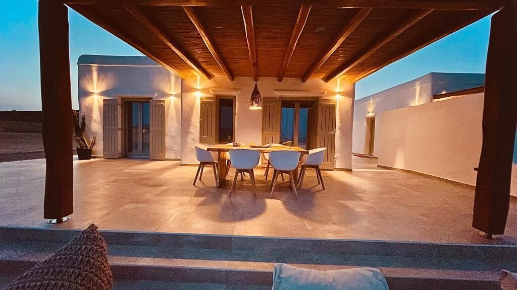Aeris Suites