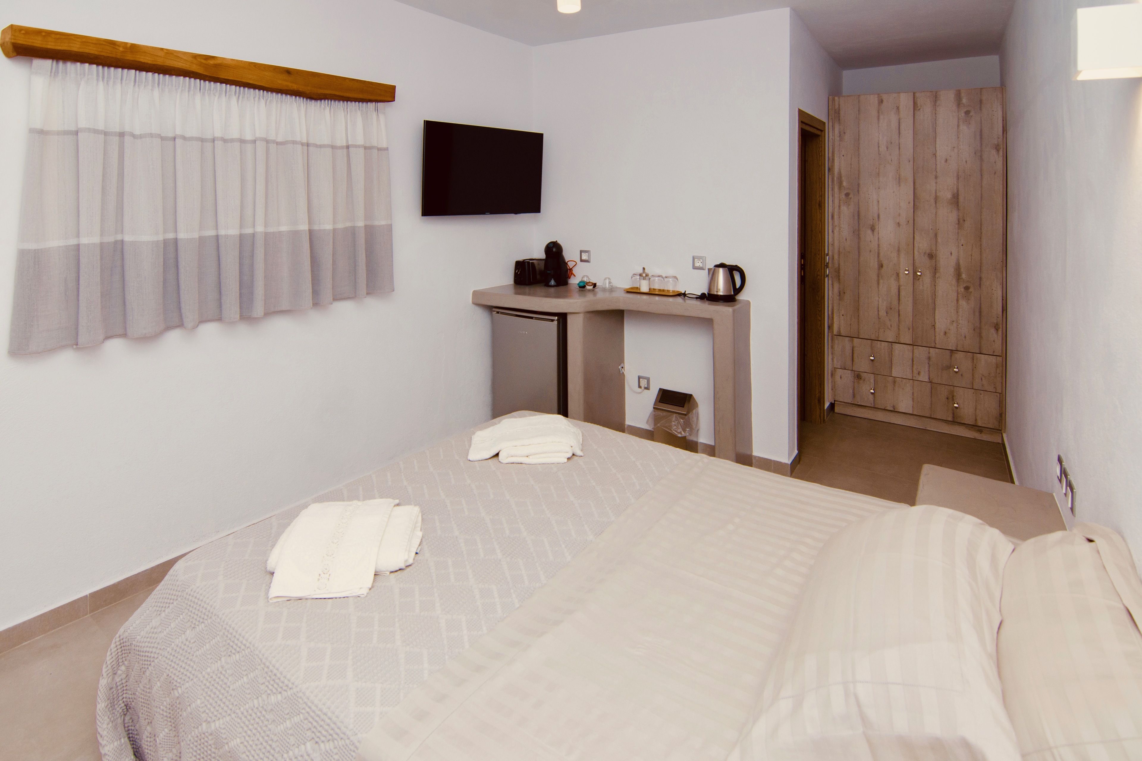 Aeris Suites