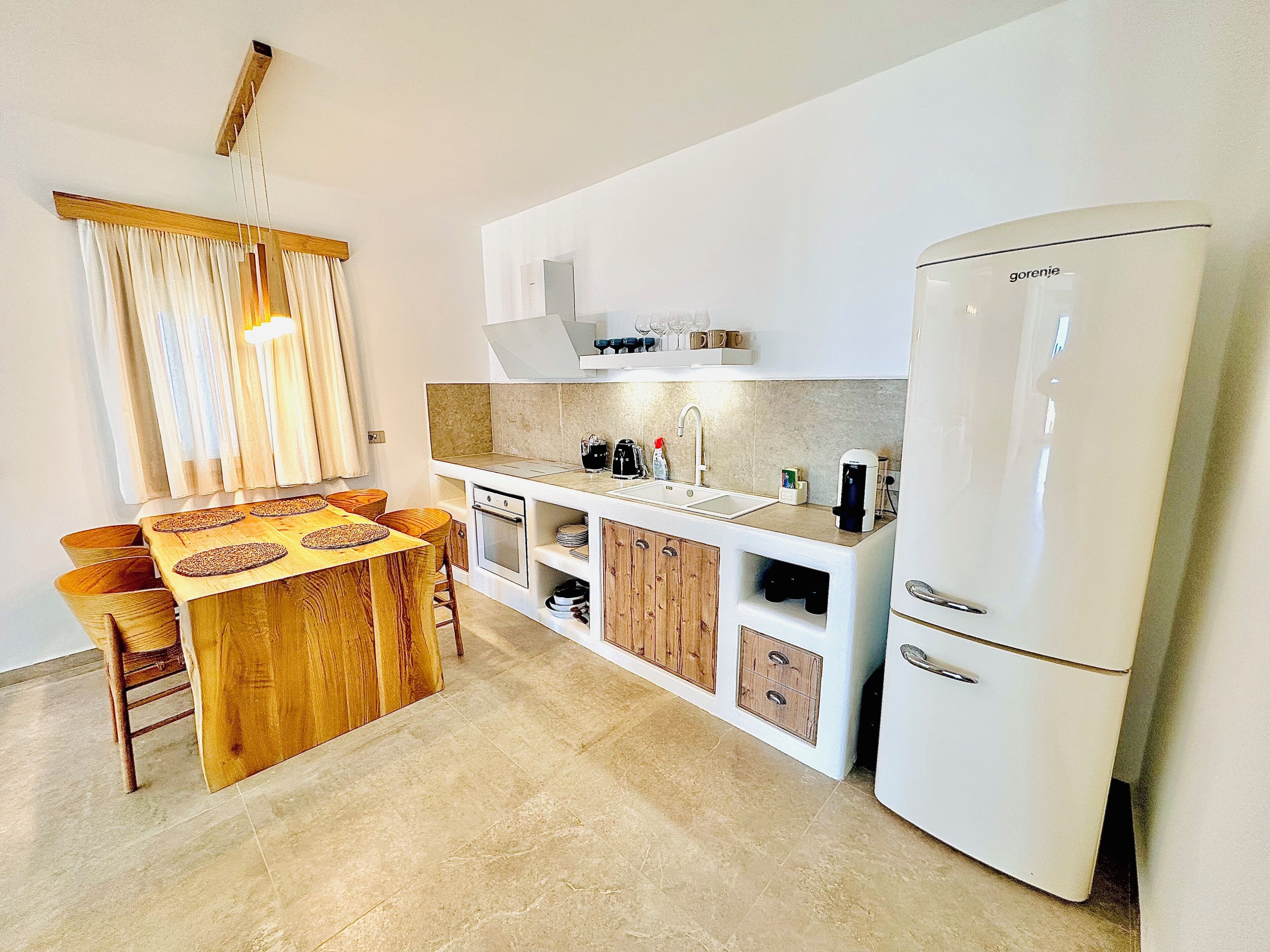 Aeris Suites