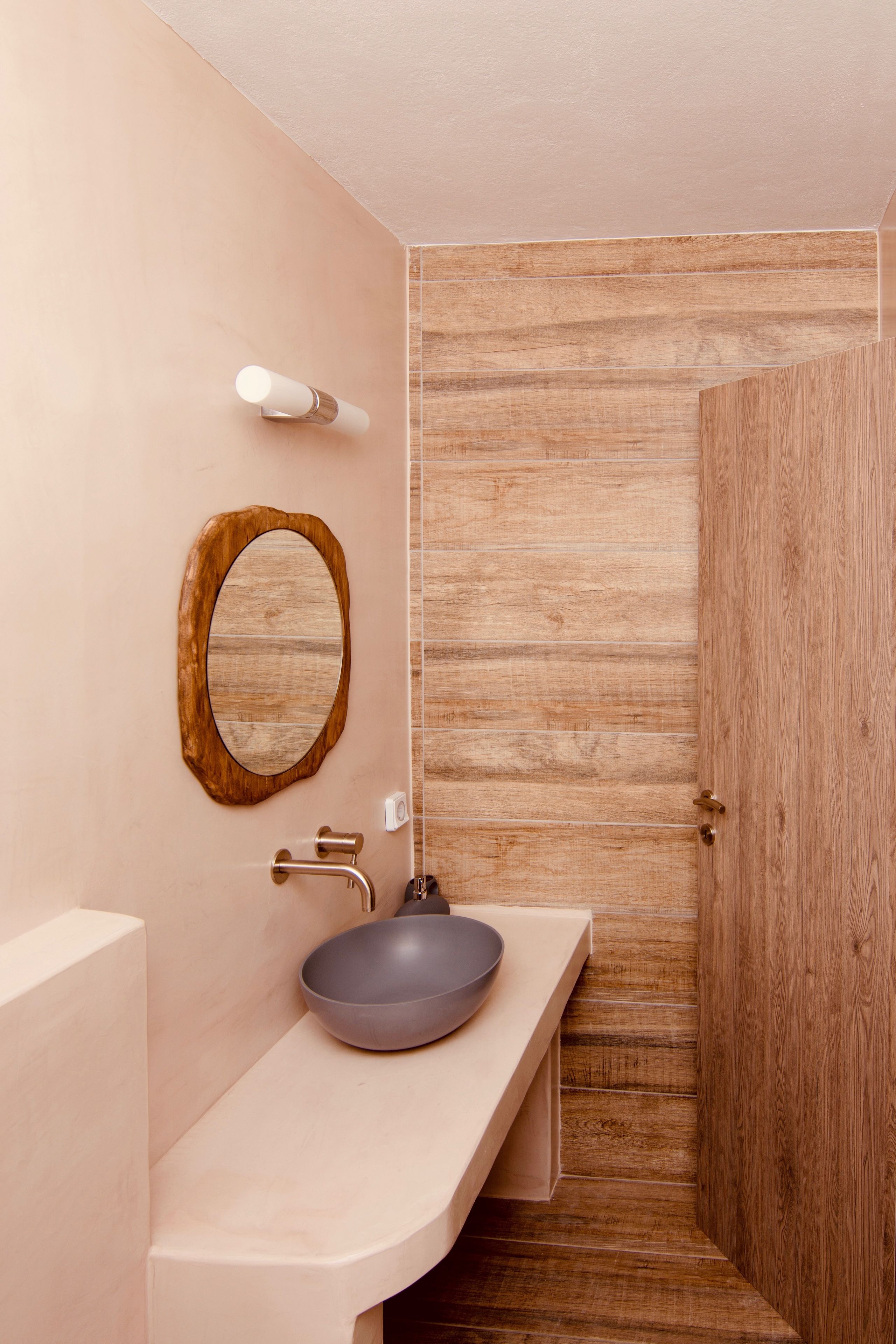 Aeris Suites