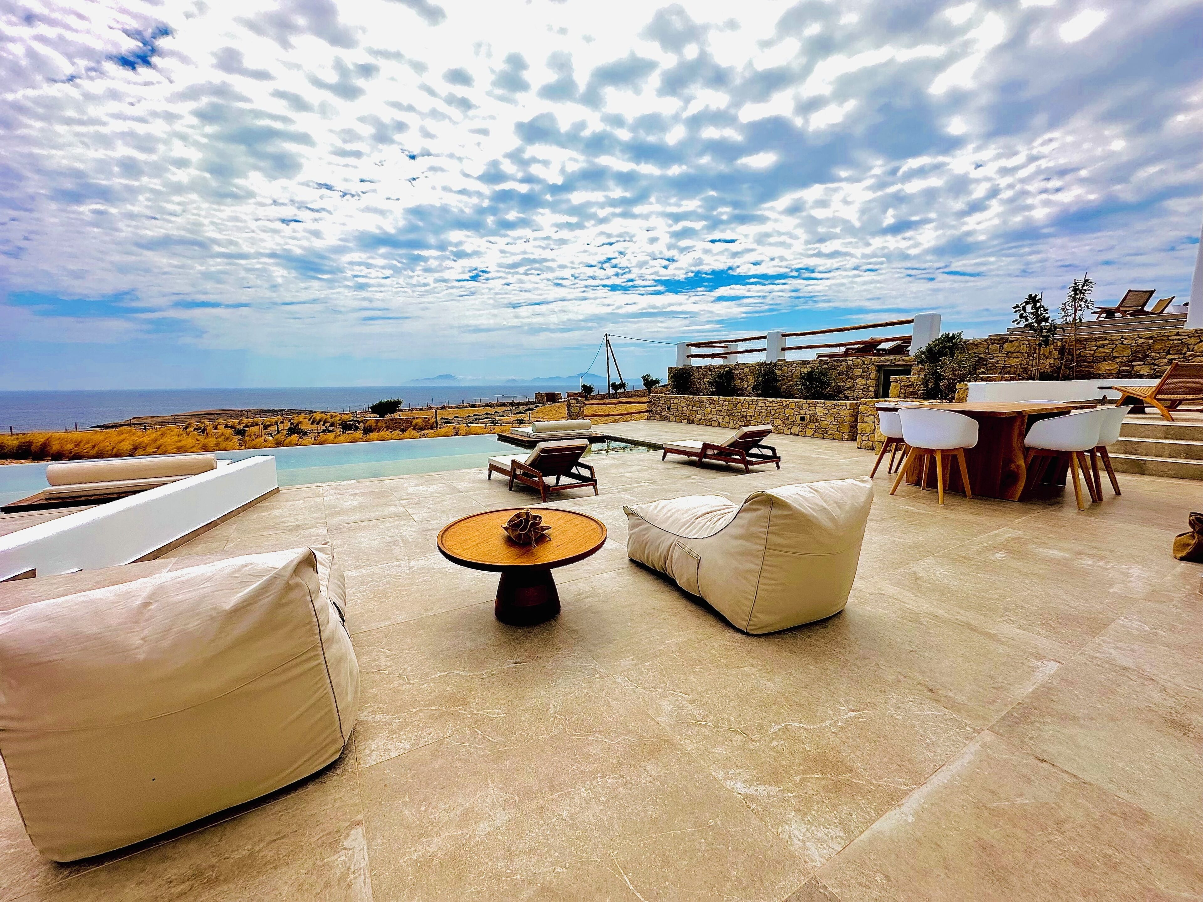 Aeris Suites