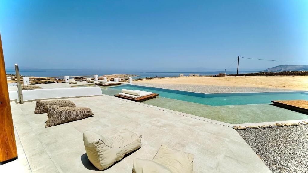 Aeris Suites