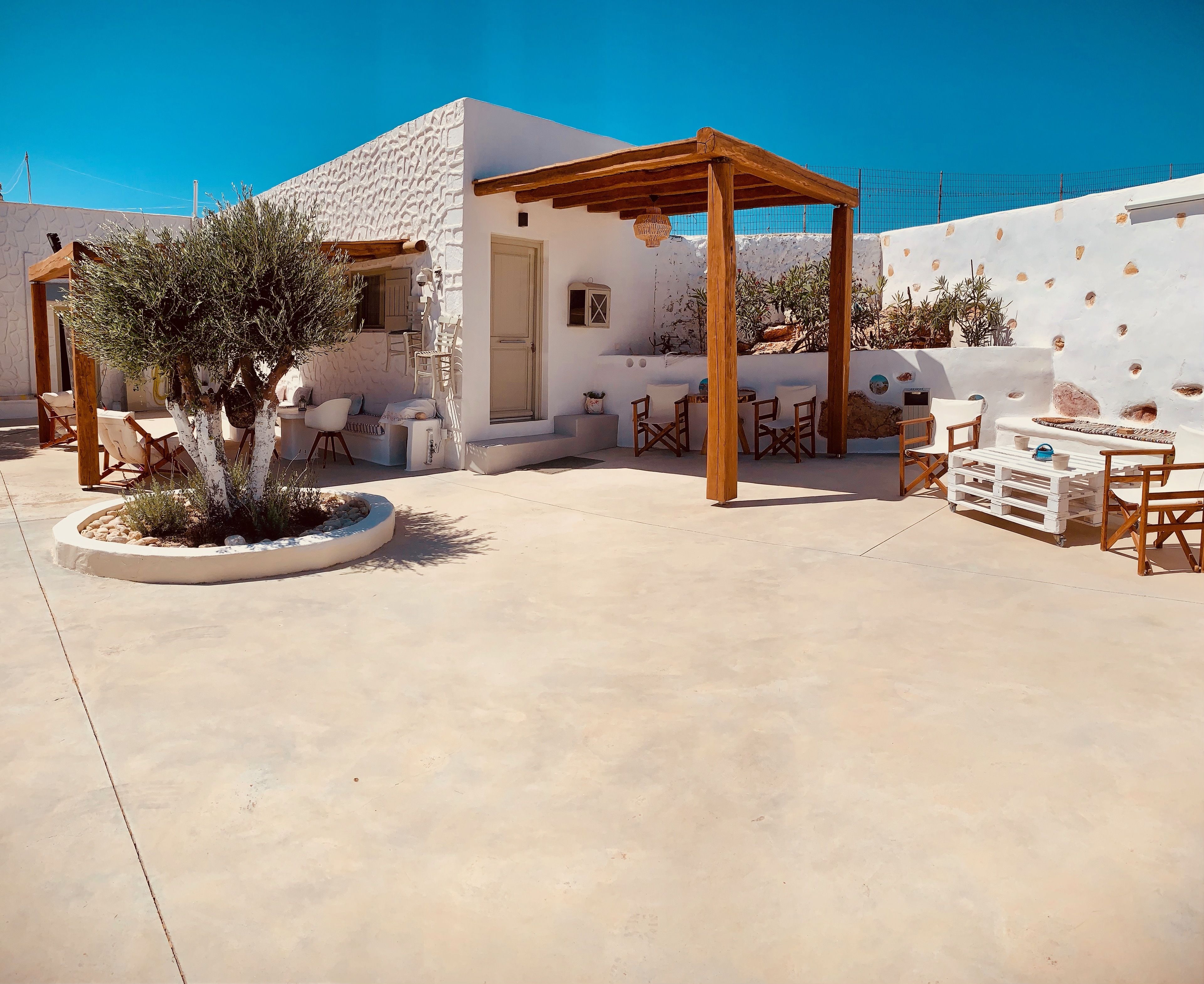 Aeris Suites