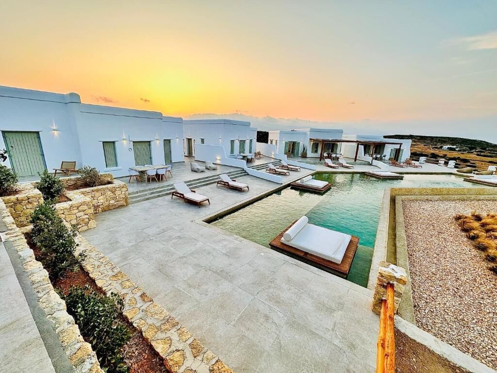Aeris Suites