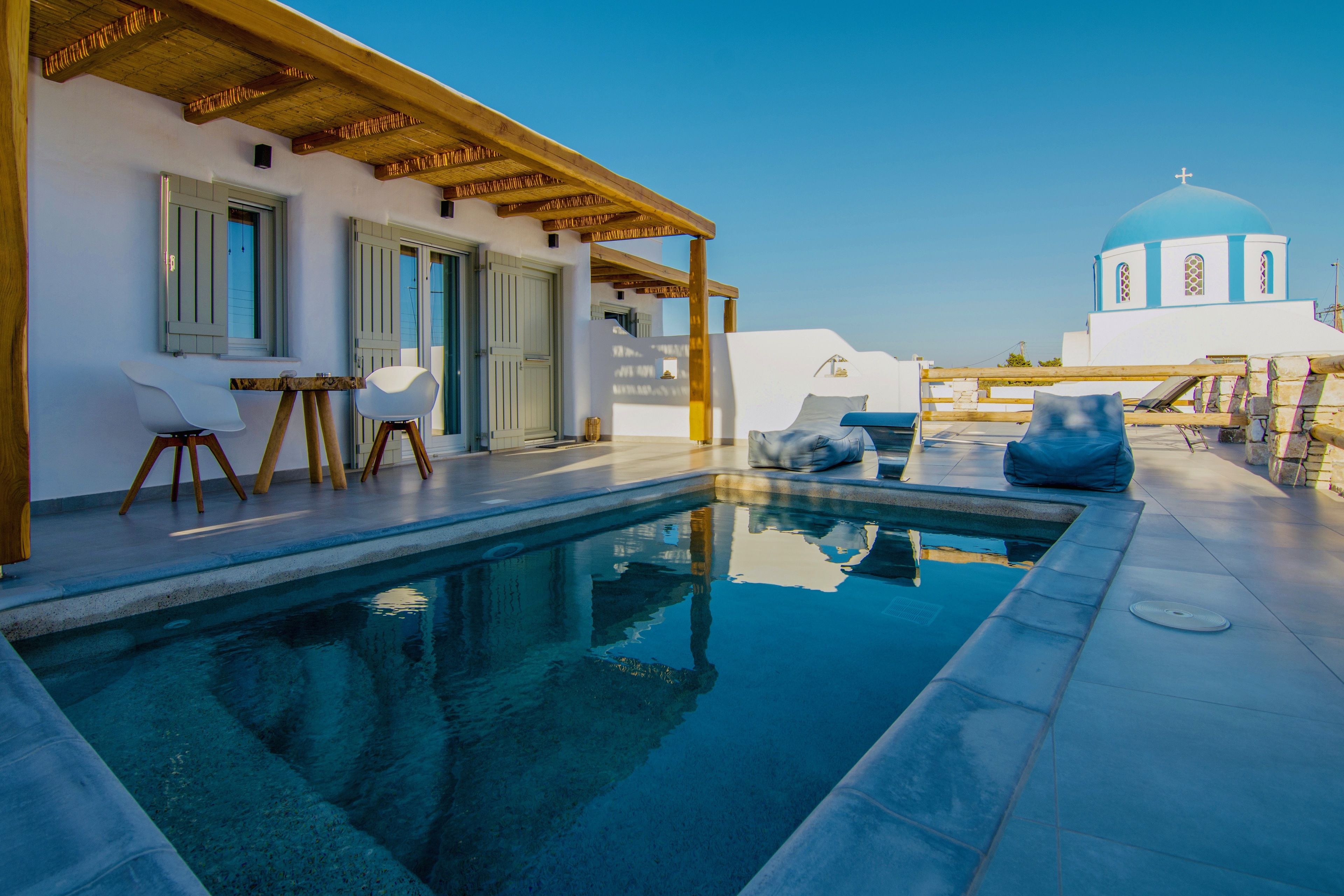 Aeris Suites