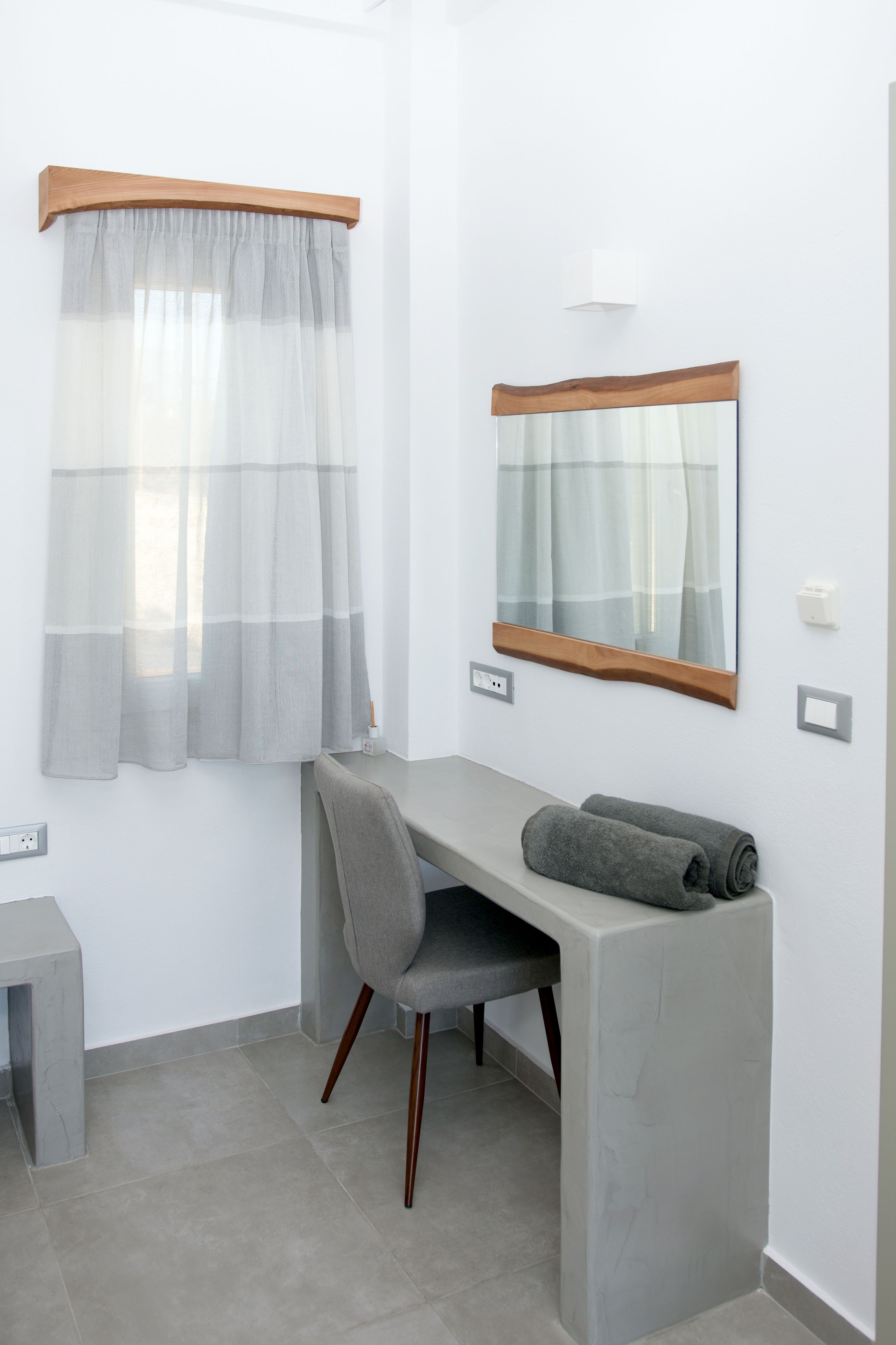 Aeris Suites