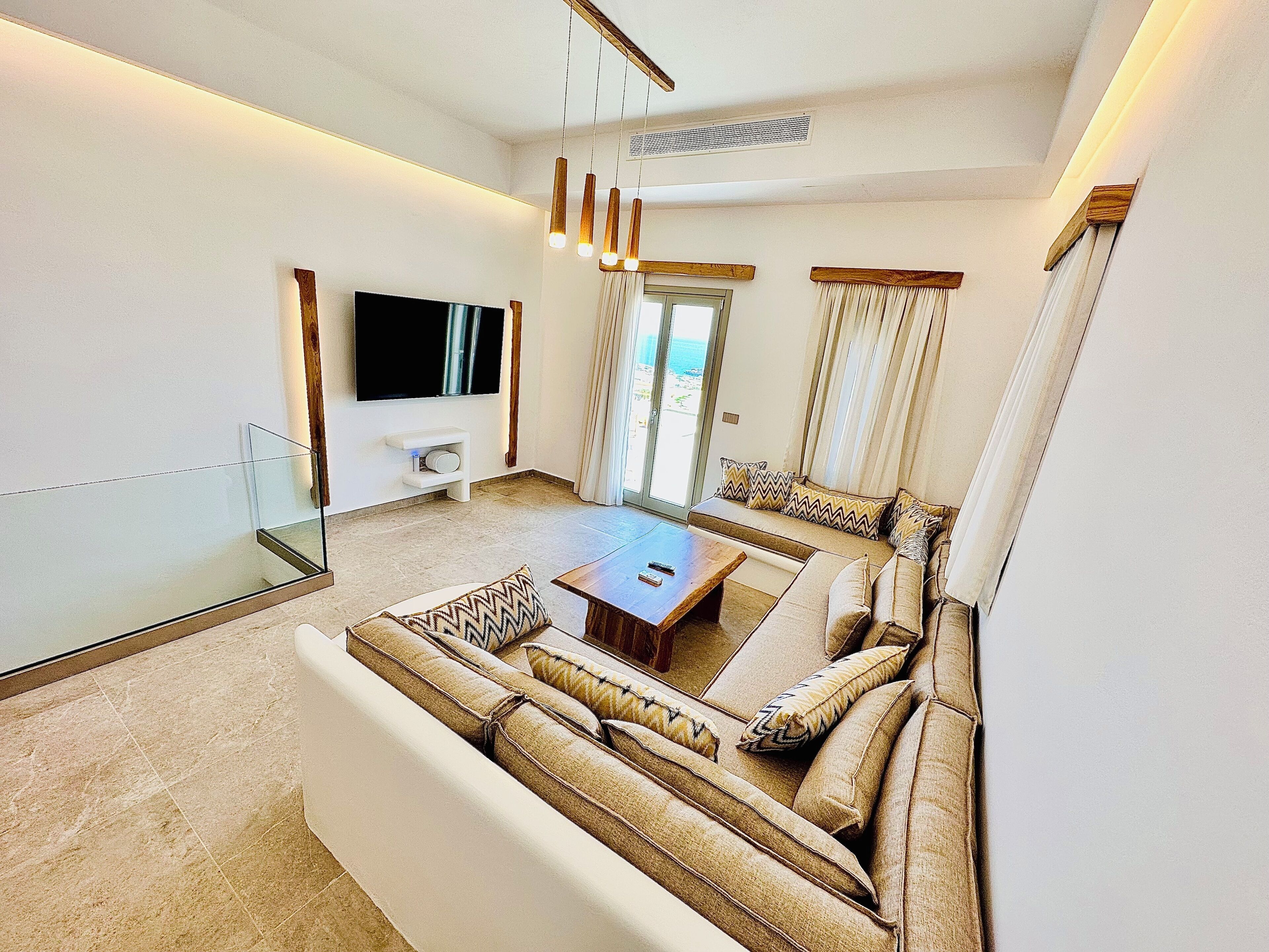 Aeris Suites