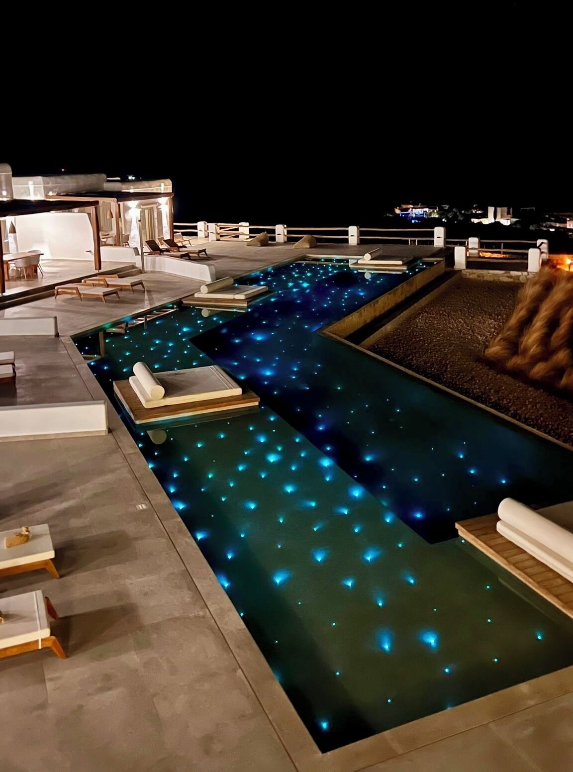 Aeris Suites