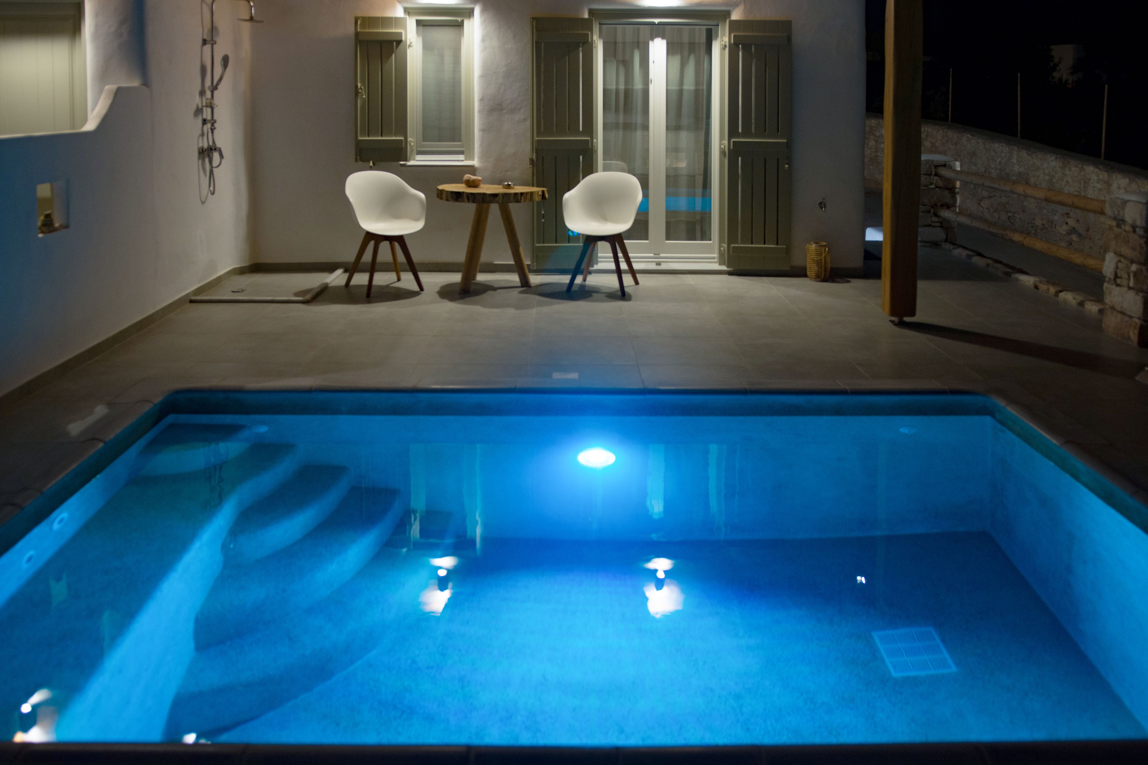 Aeris Suites