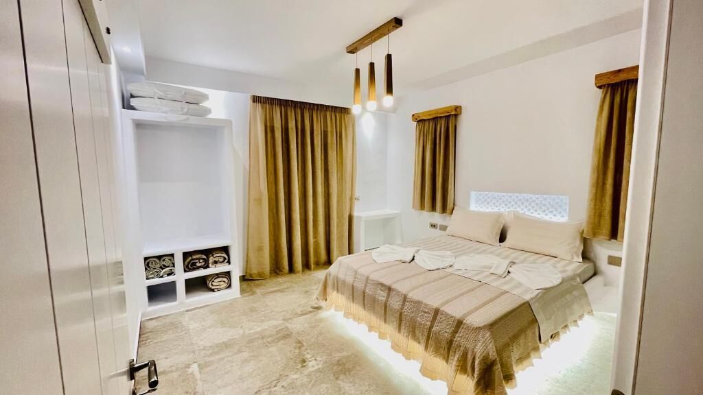 Aeris Suites