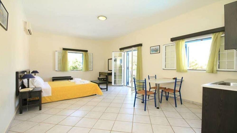 Pantonia Apartments