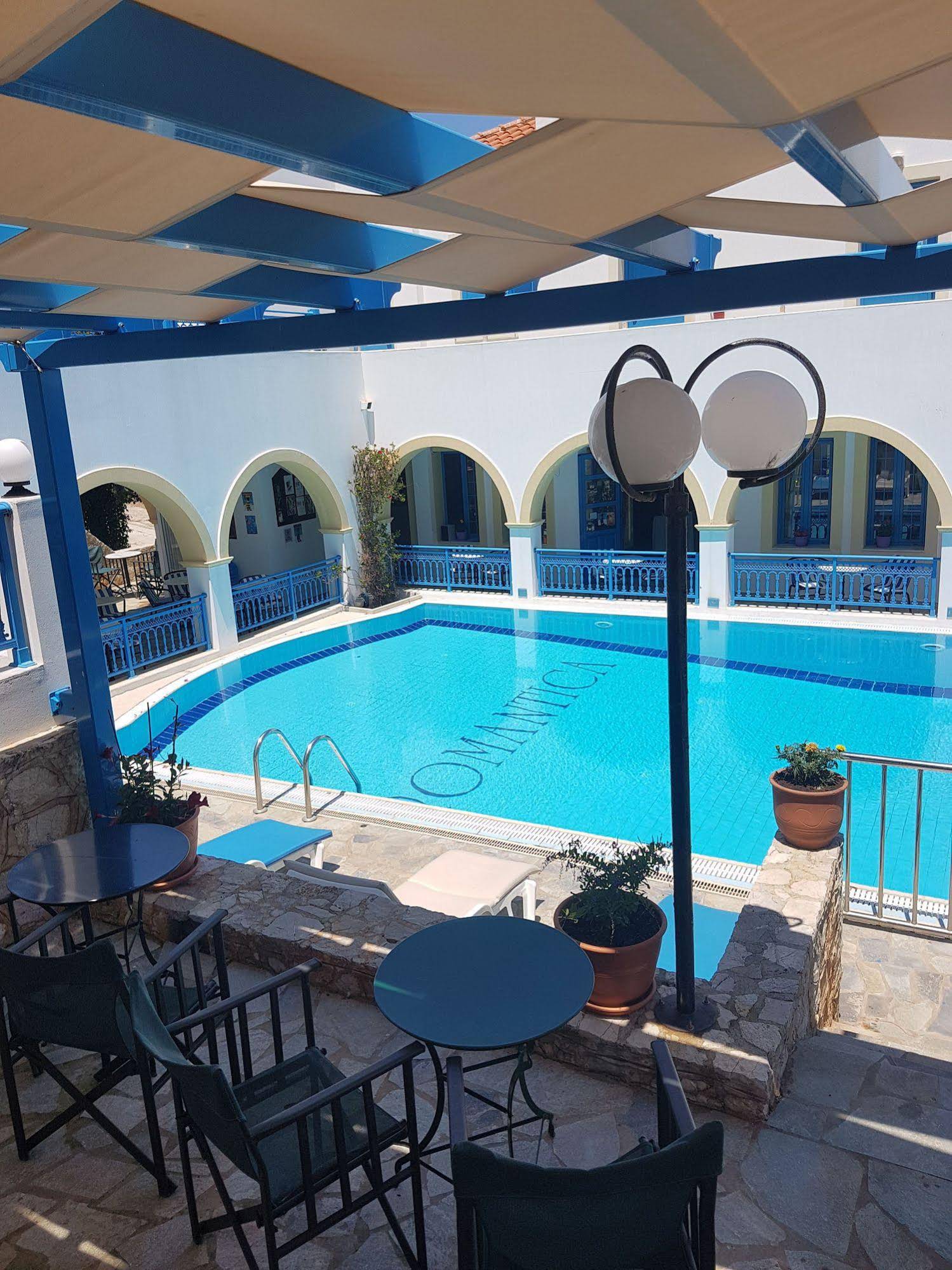 Pantonia Apartments