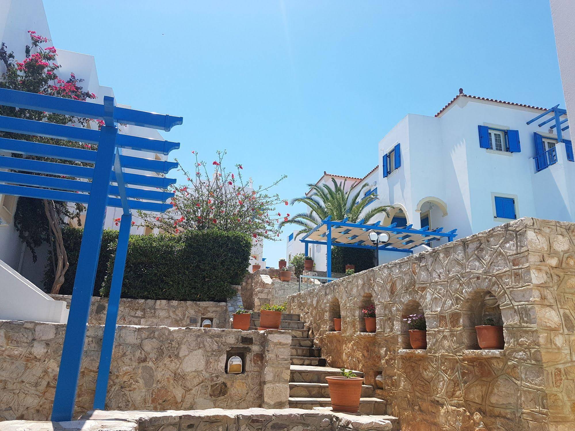Pantonia Apartments