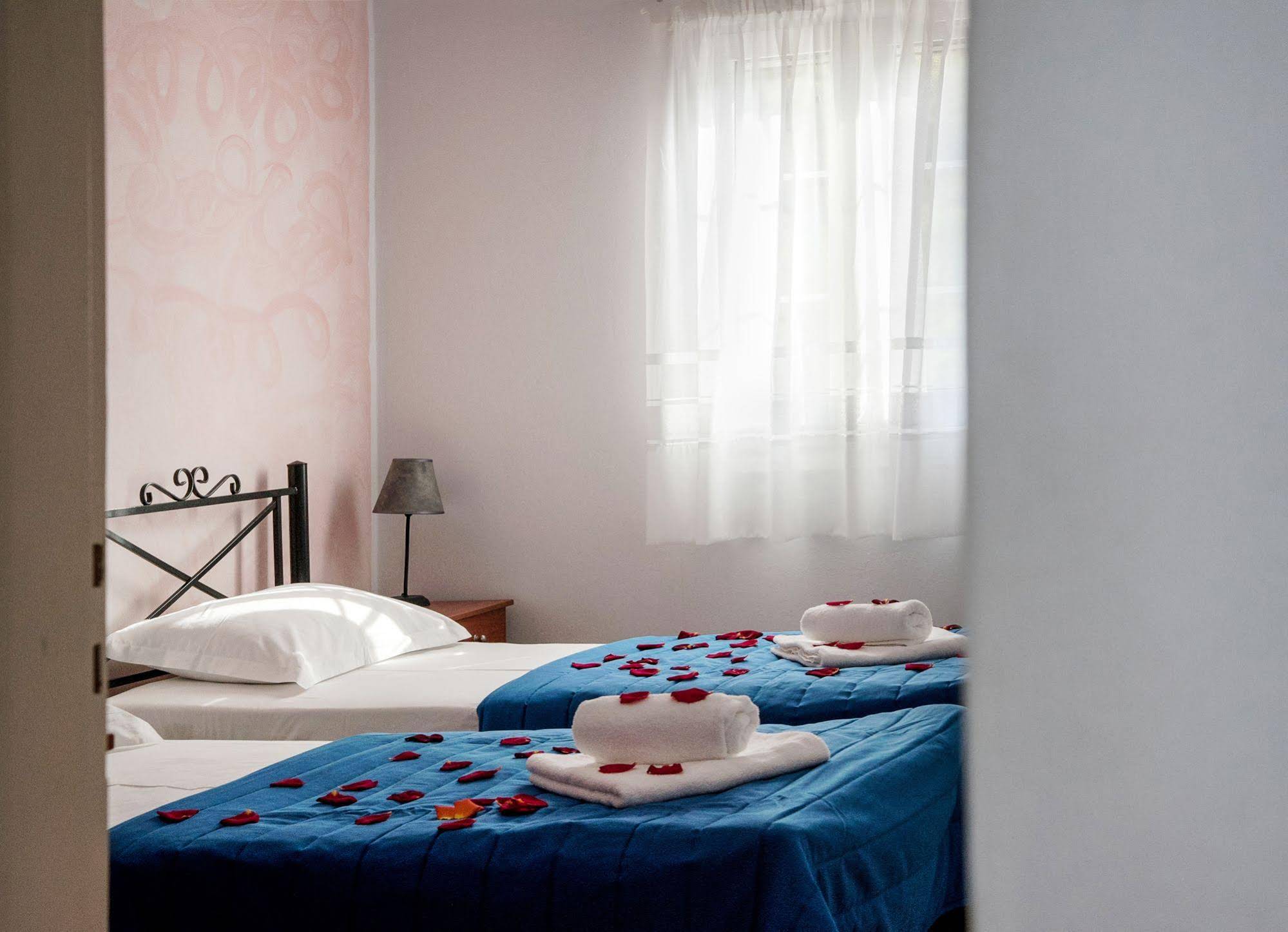 Pantonia Apartments