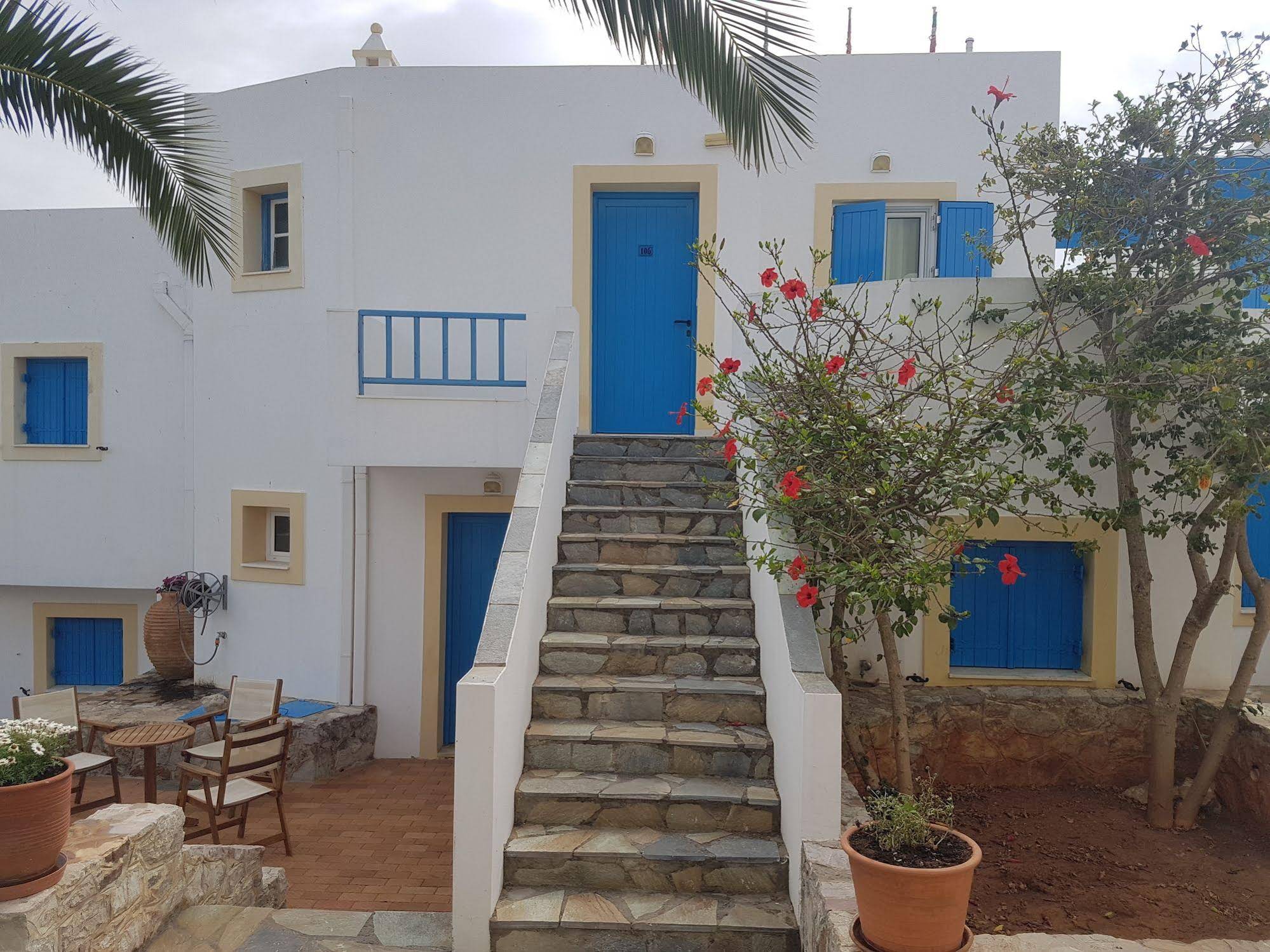 Pantonia Apartments