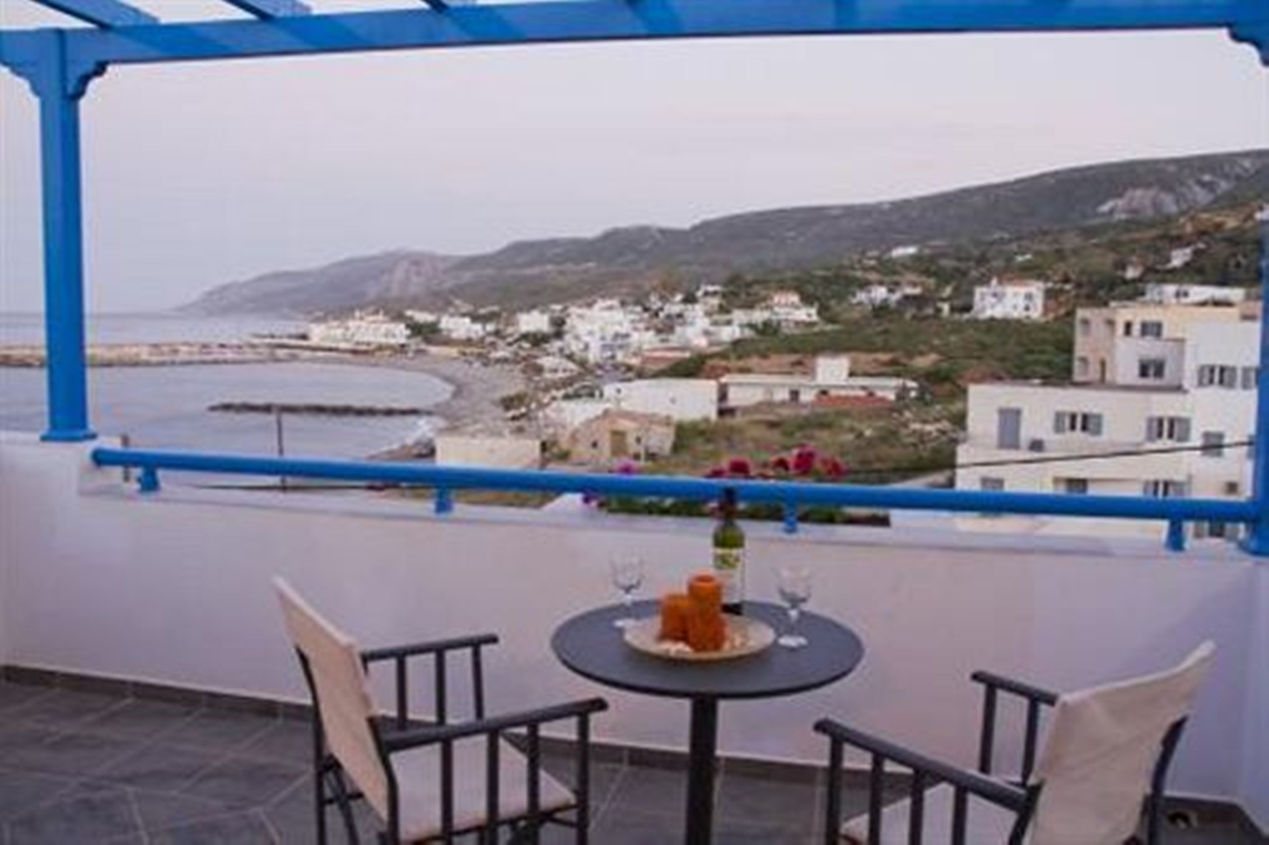 Romantica Hotel & Apartments
