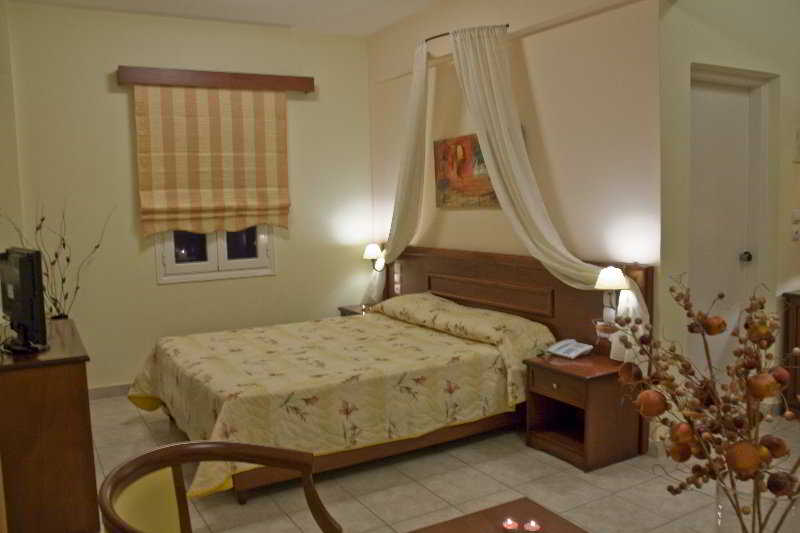 Venardos Hotel