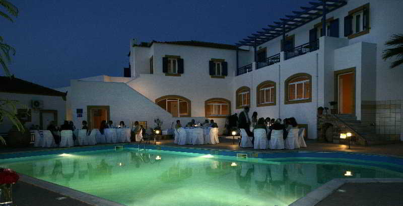 Venardos Hotel
