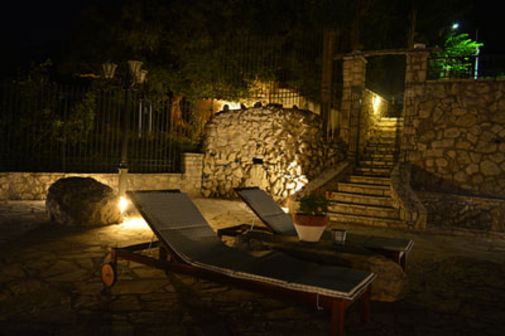 Estate Dafnopanagia Studio Ourania