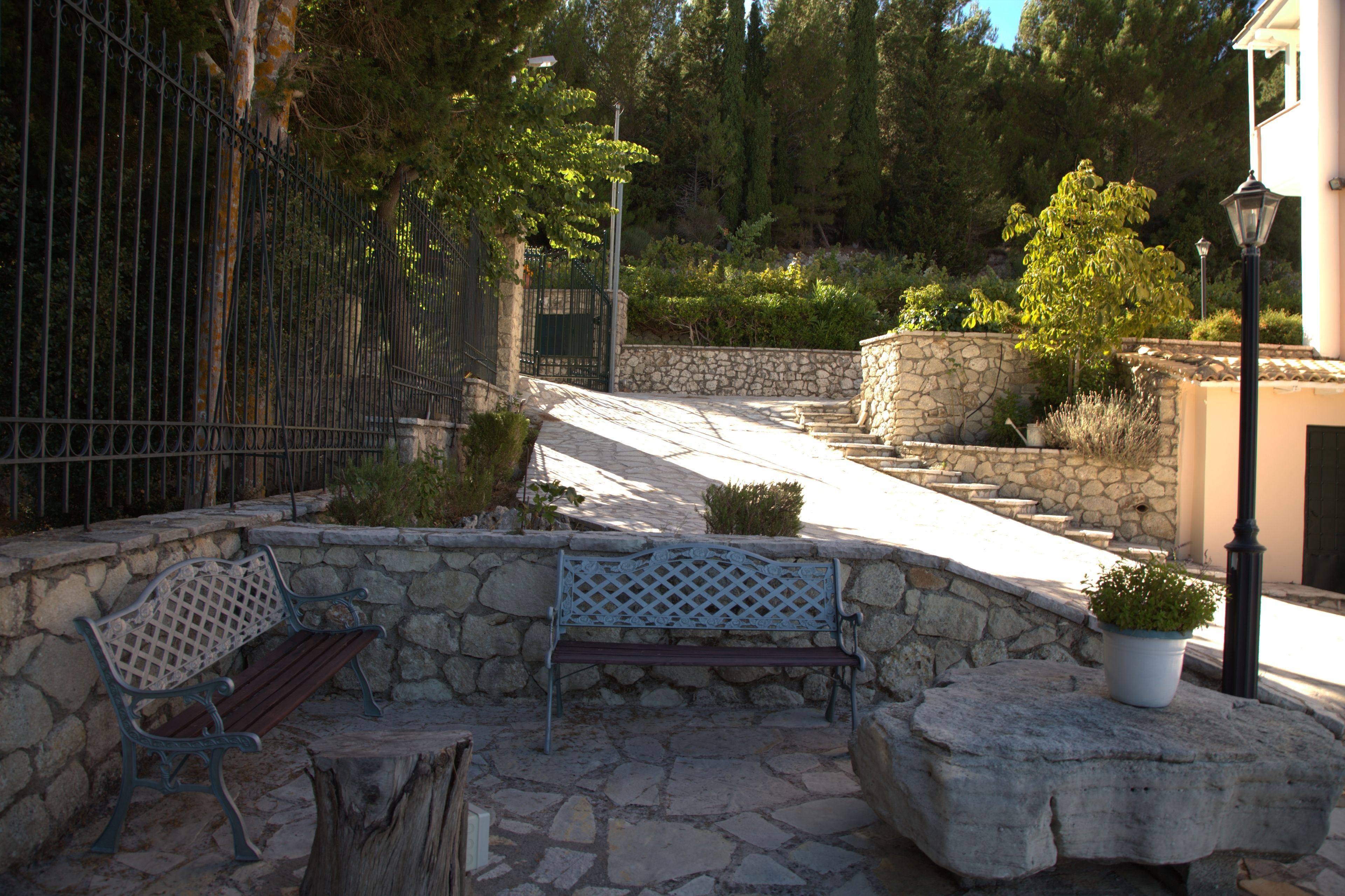 Estate Dafnopanagia Studio Ourania