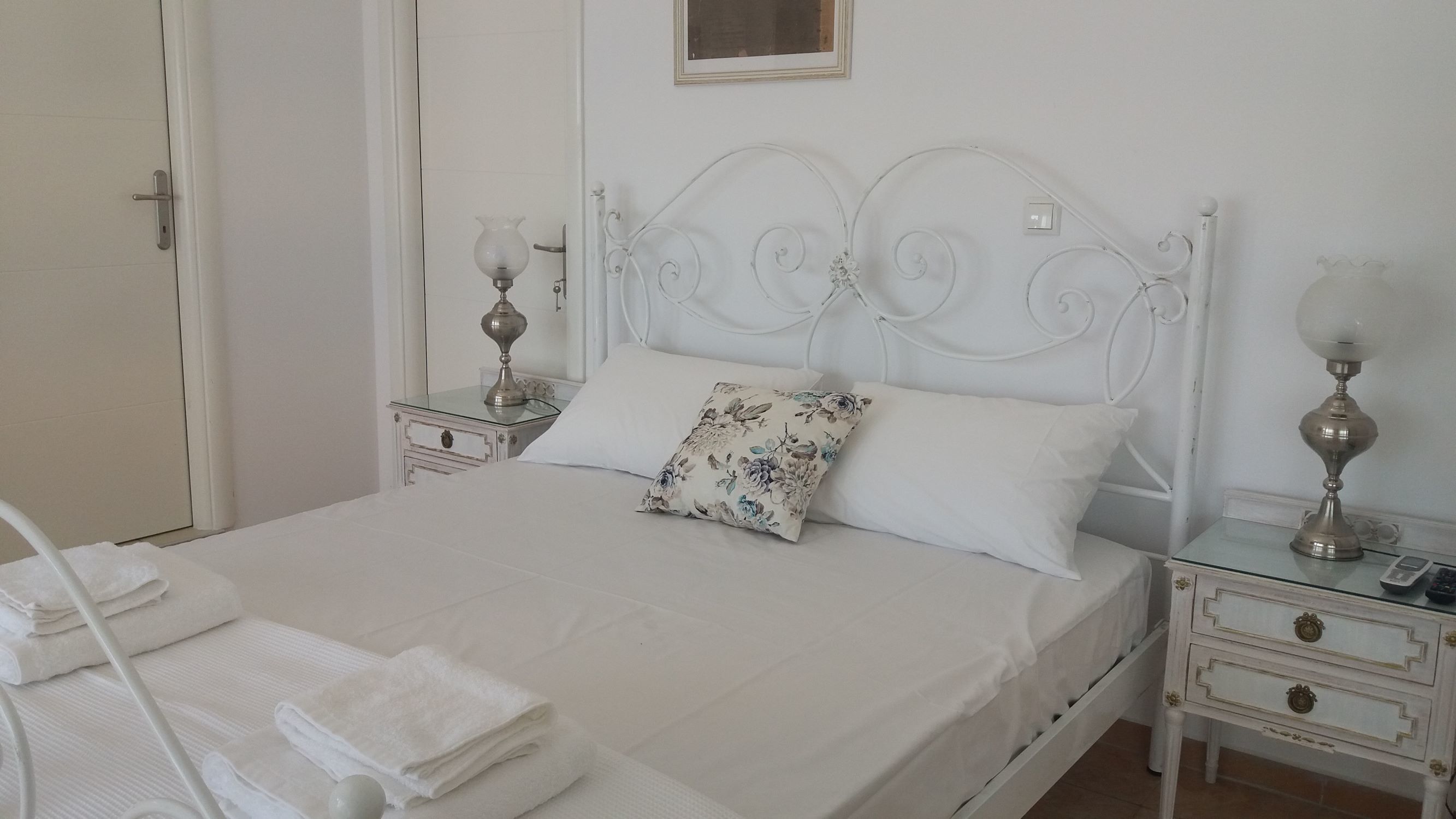 Estate Dafnopanagia Studio Ourania