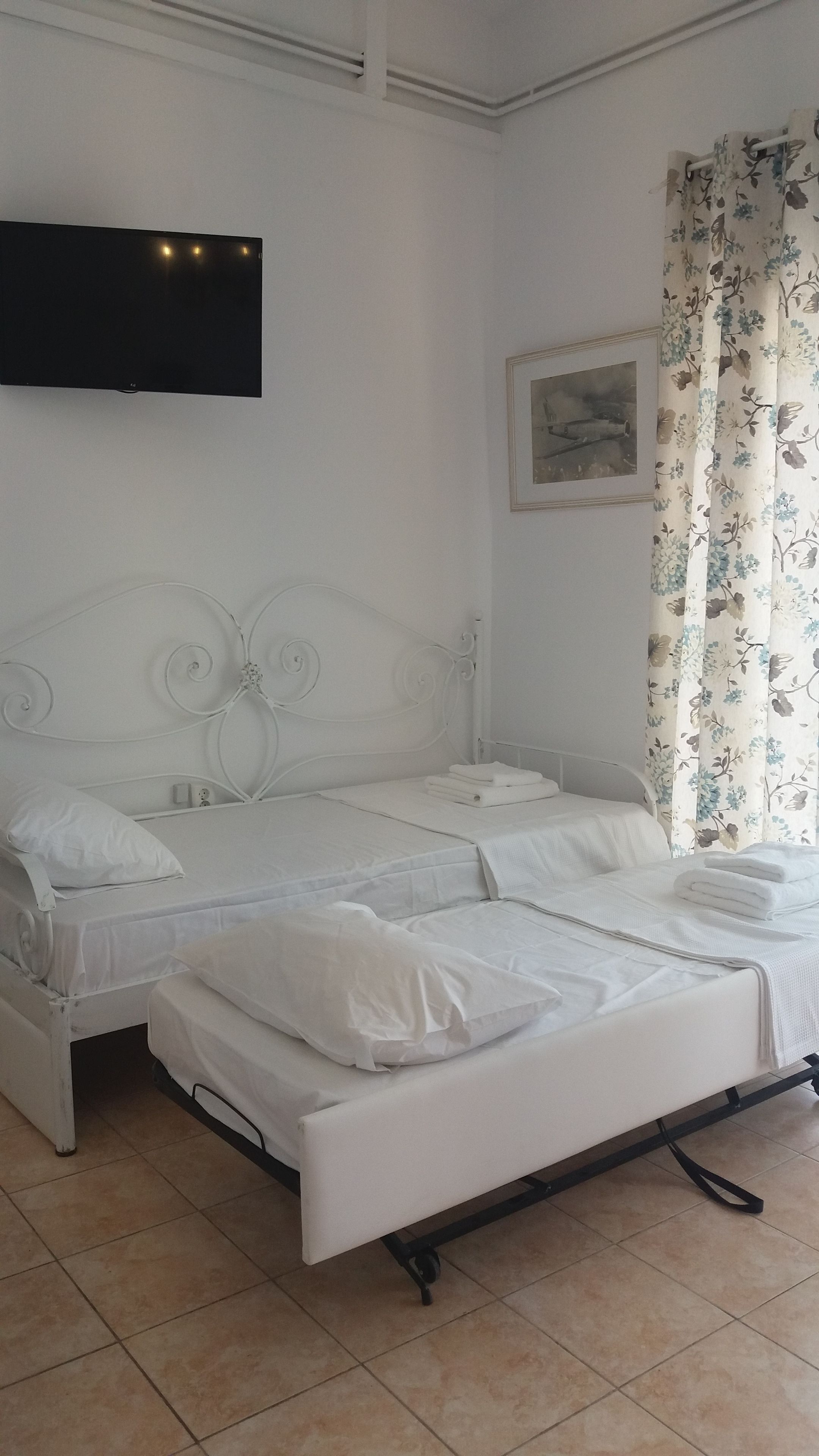 Estate Dafnopanagia Studio Ourania