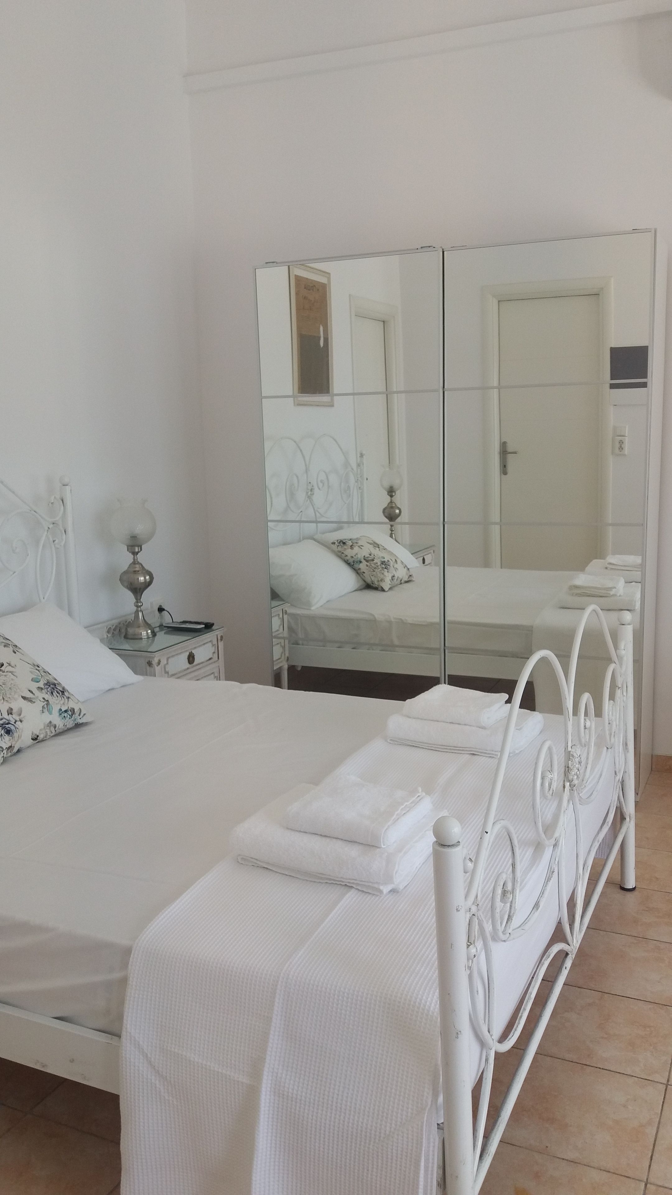 Estate Dafnopanagia Studio Ourania