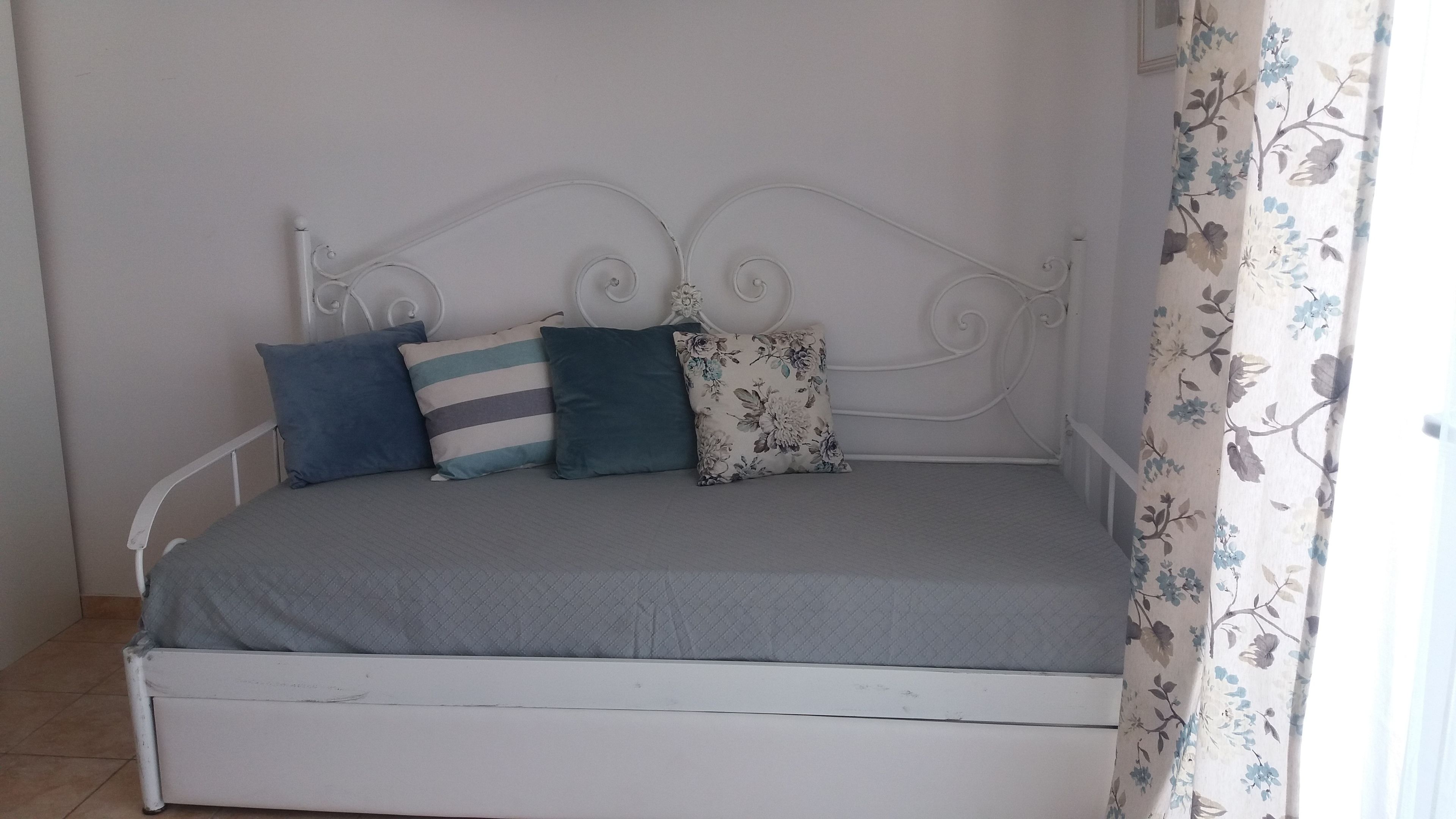 Estate Dafnopanagia Studio Ourania