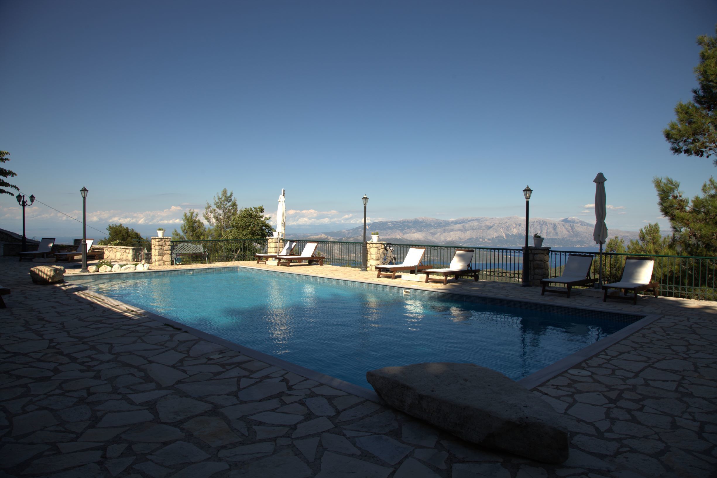 Estate Dafnopanagia Studio Ourania