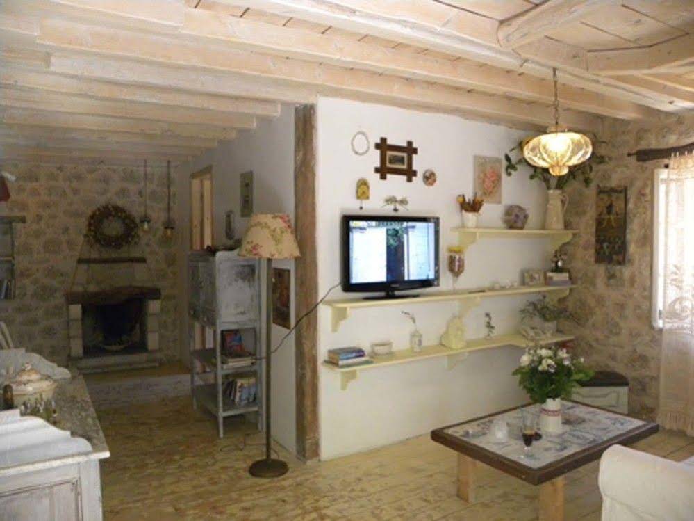 Pavezzo Country Retreat