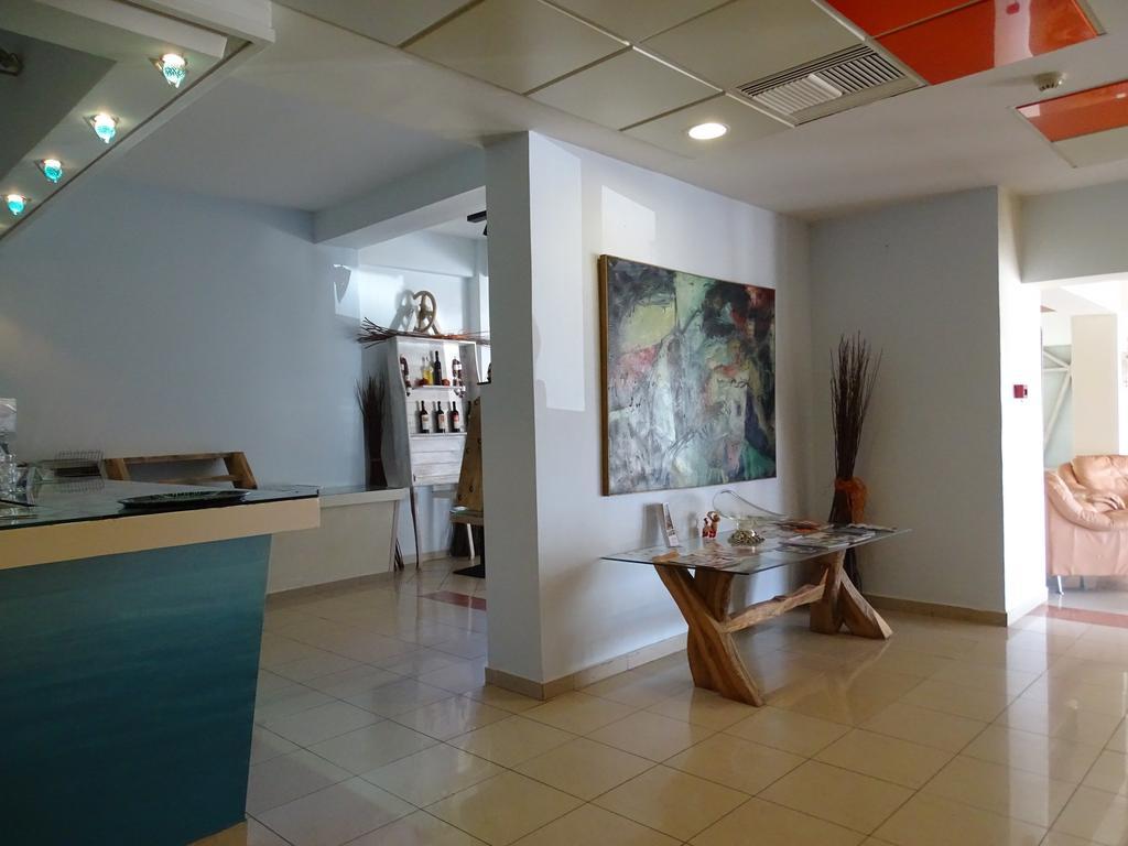 Ianos Hotel