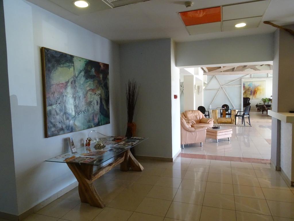 Ianos Hotel