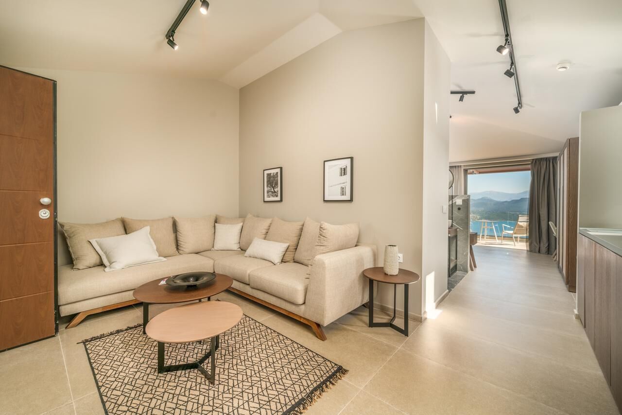 Katouna Suites Luxury Boutique Hotel