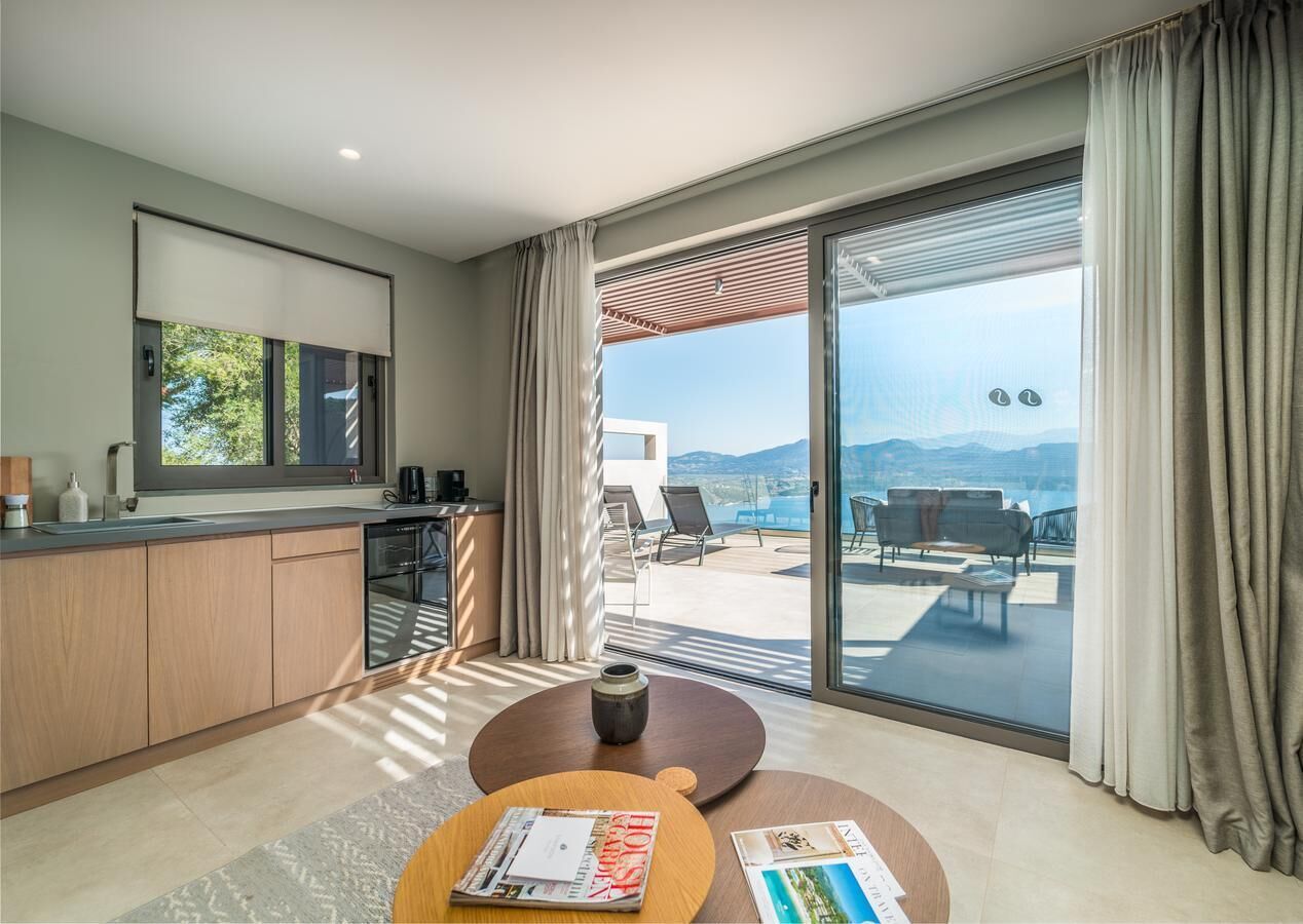 Katouna Suites Luxury Boutique Hotel