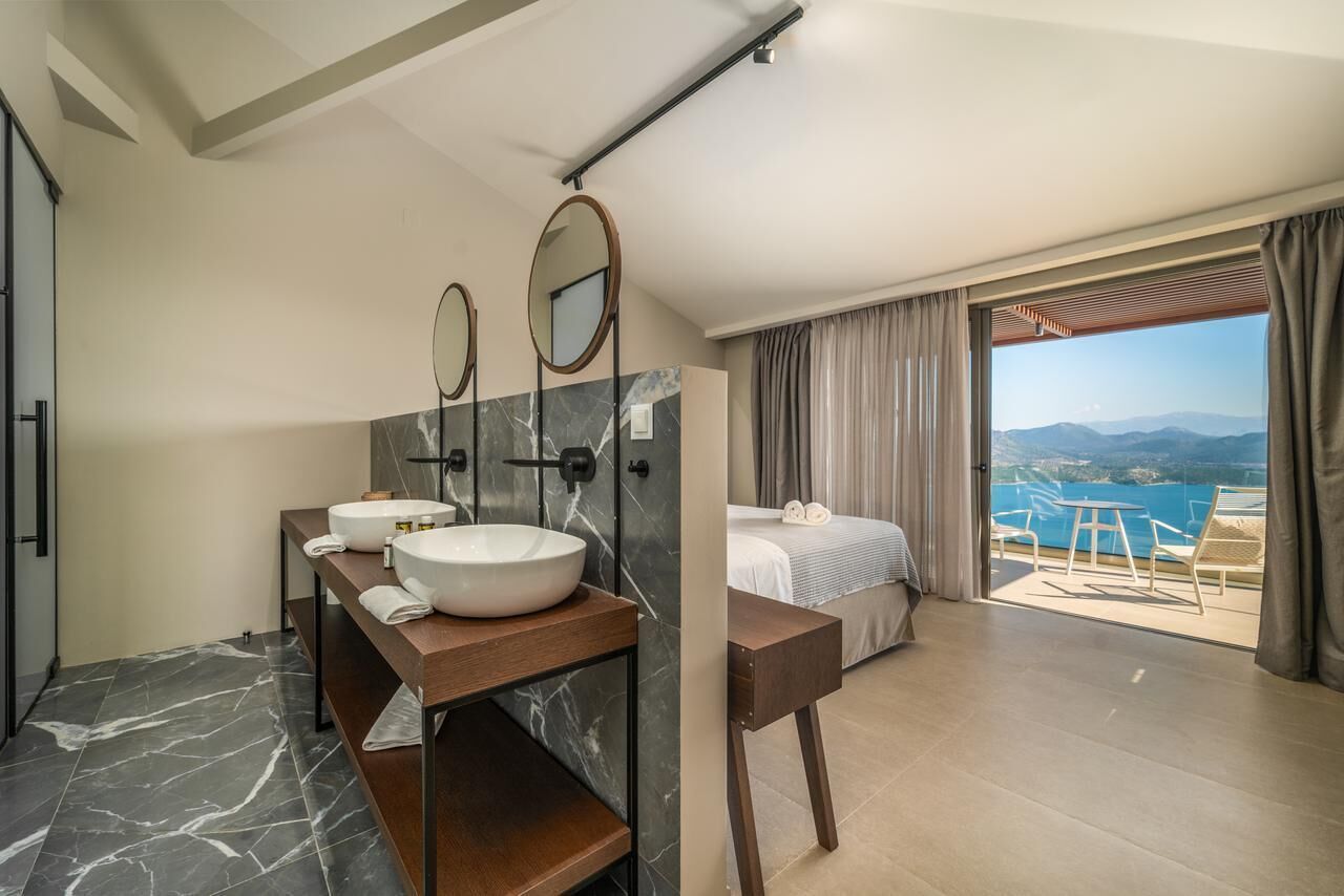 Katouna Suites Luxury Boutique Hotel
