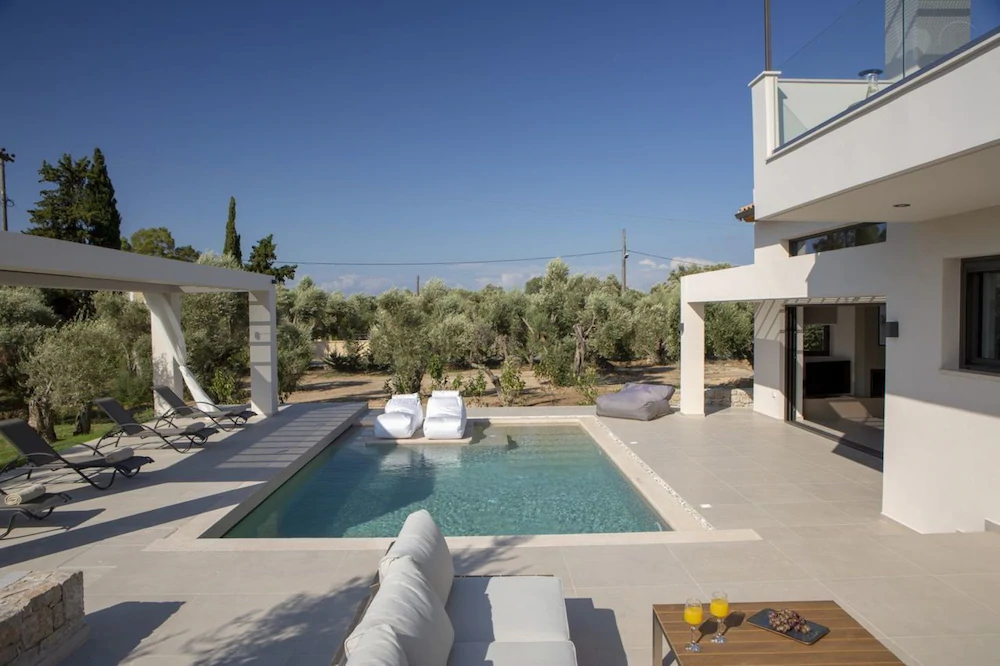 Villa Olive Green