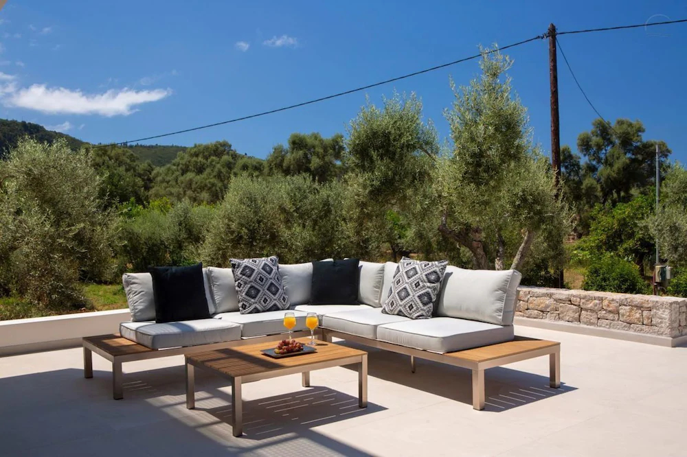 Villa Olive Green