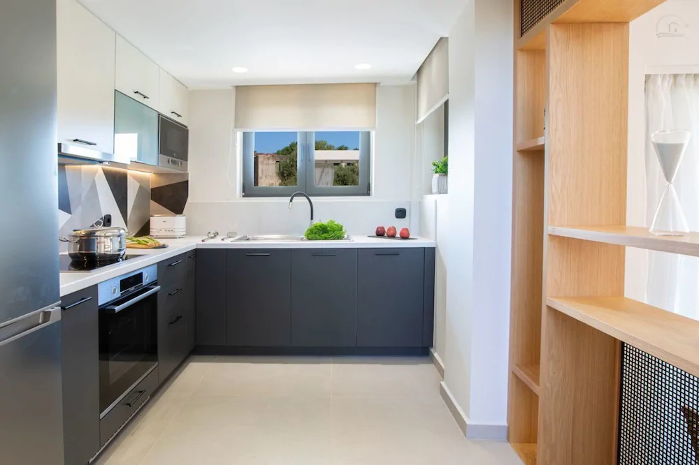 Villa Olive Green