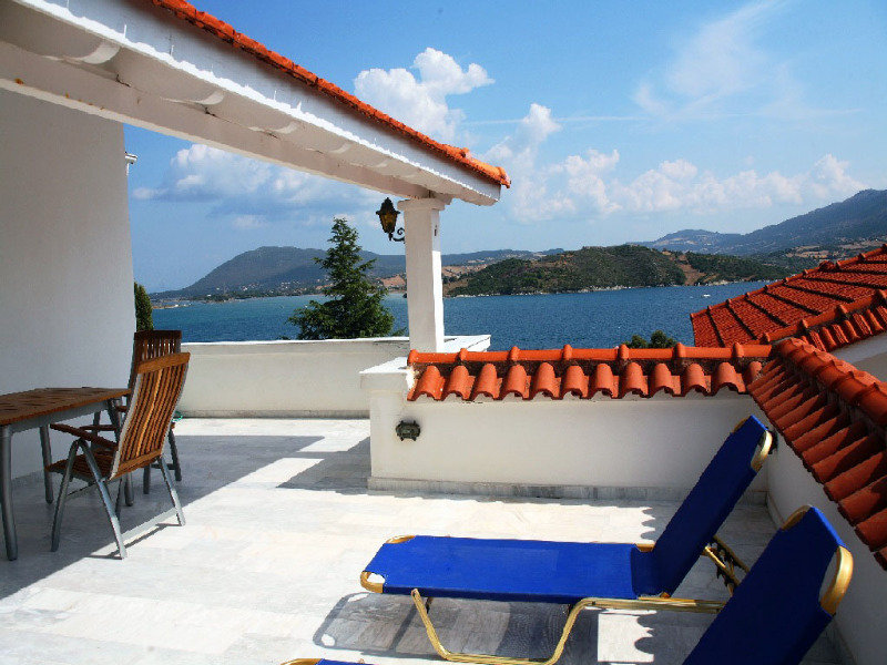 Aris Villas