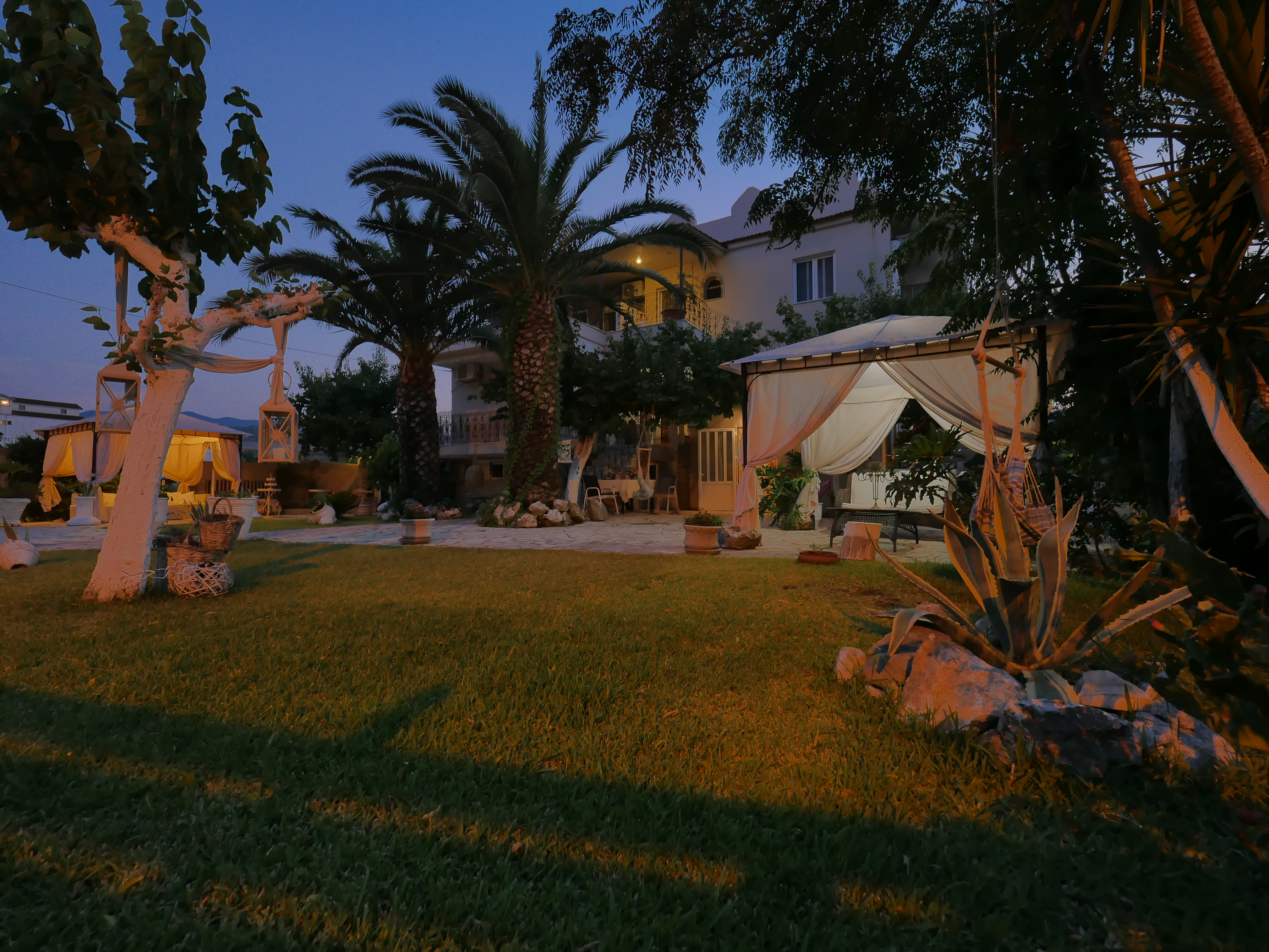 Villa Olga Lux Apartments & Studios