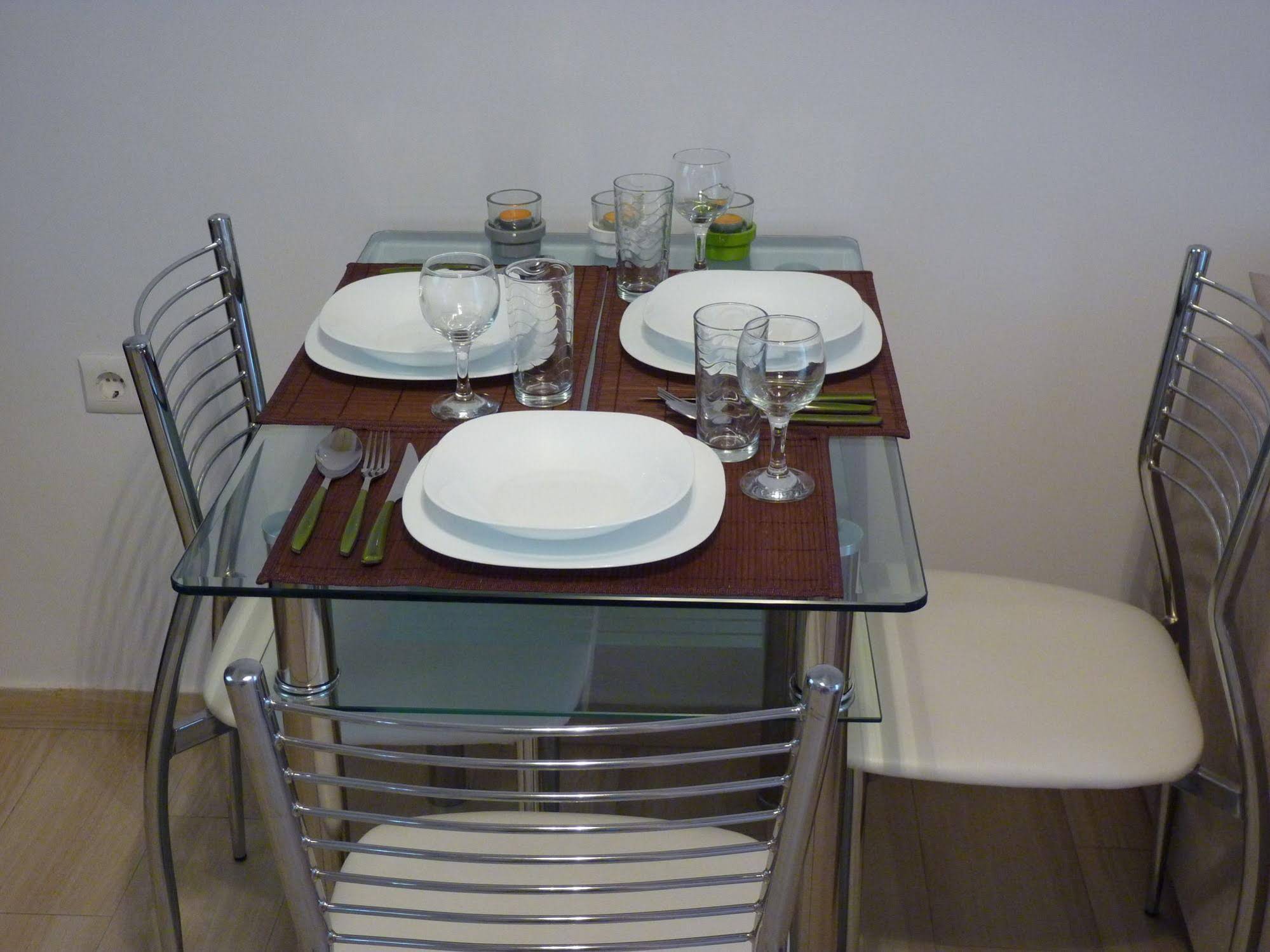 Ilianthos Apartments & Rooms