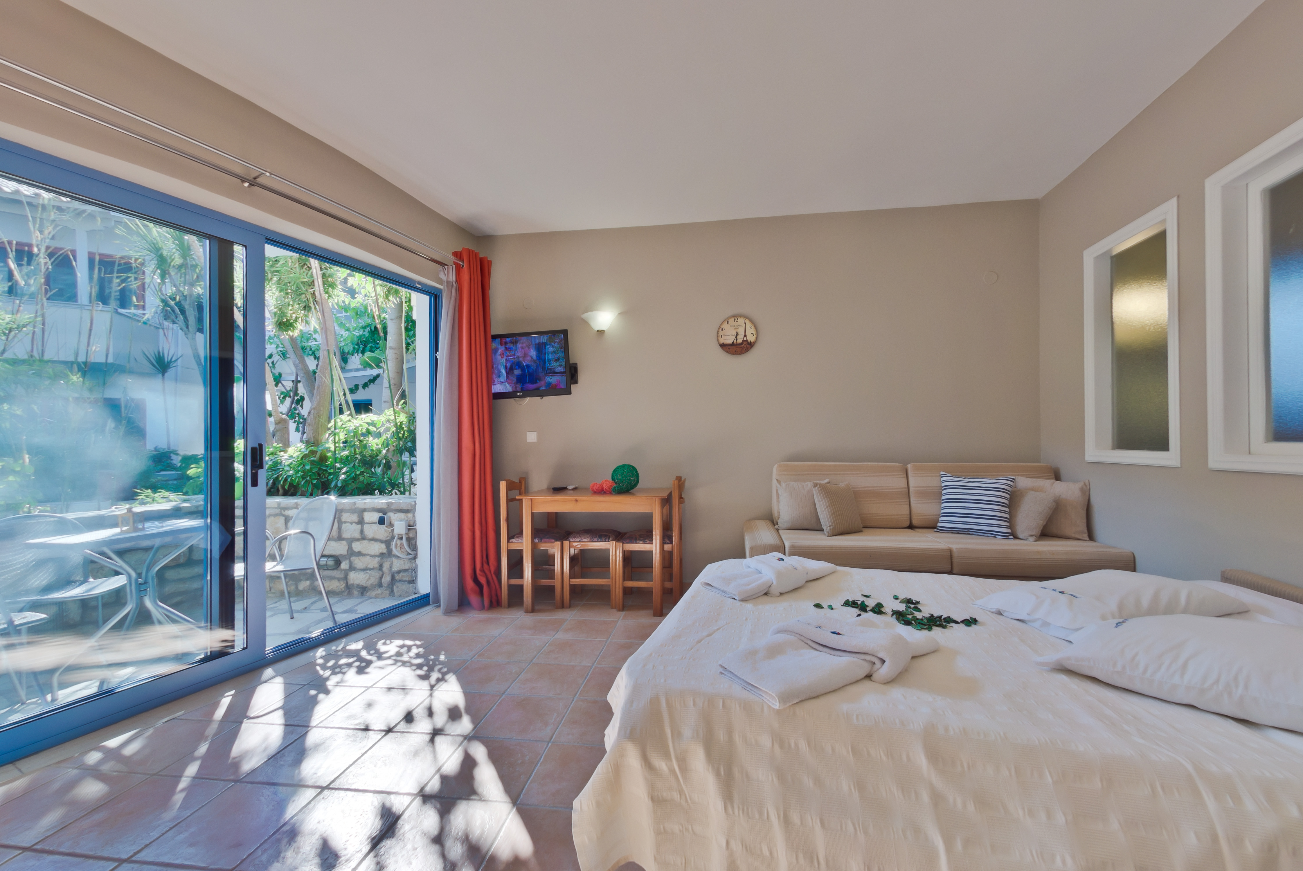 Rouda Bay Beach Hotel