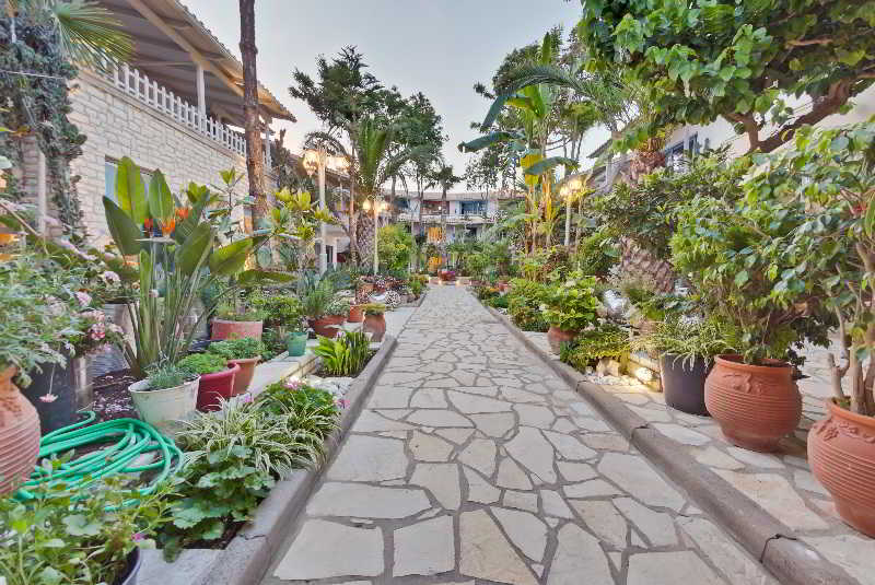 Rouda Bay Beach Hotel