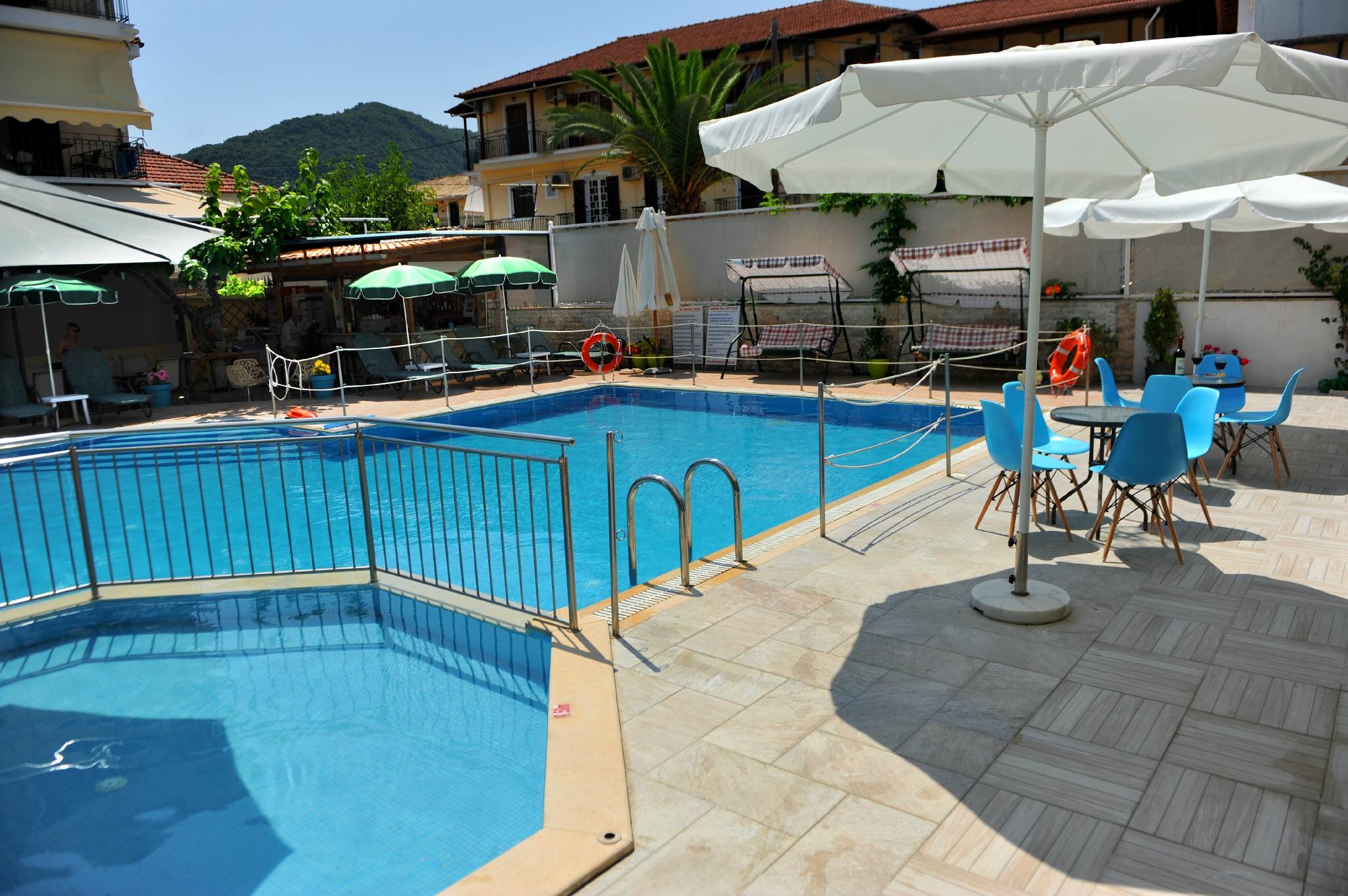 Aggelos Appartments & Deluxe Studios