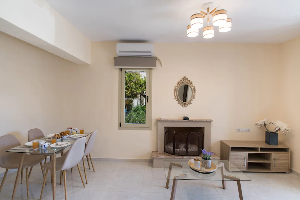 Bounatsa Studios & Apartments