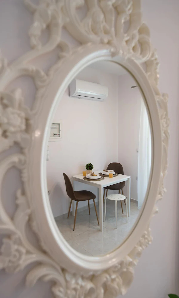 Bounatsa Studios & Apartments