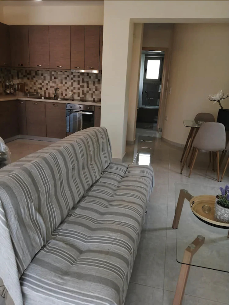 Bounatsa Studios & Apartments