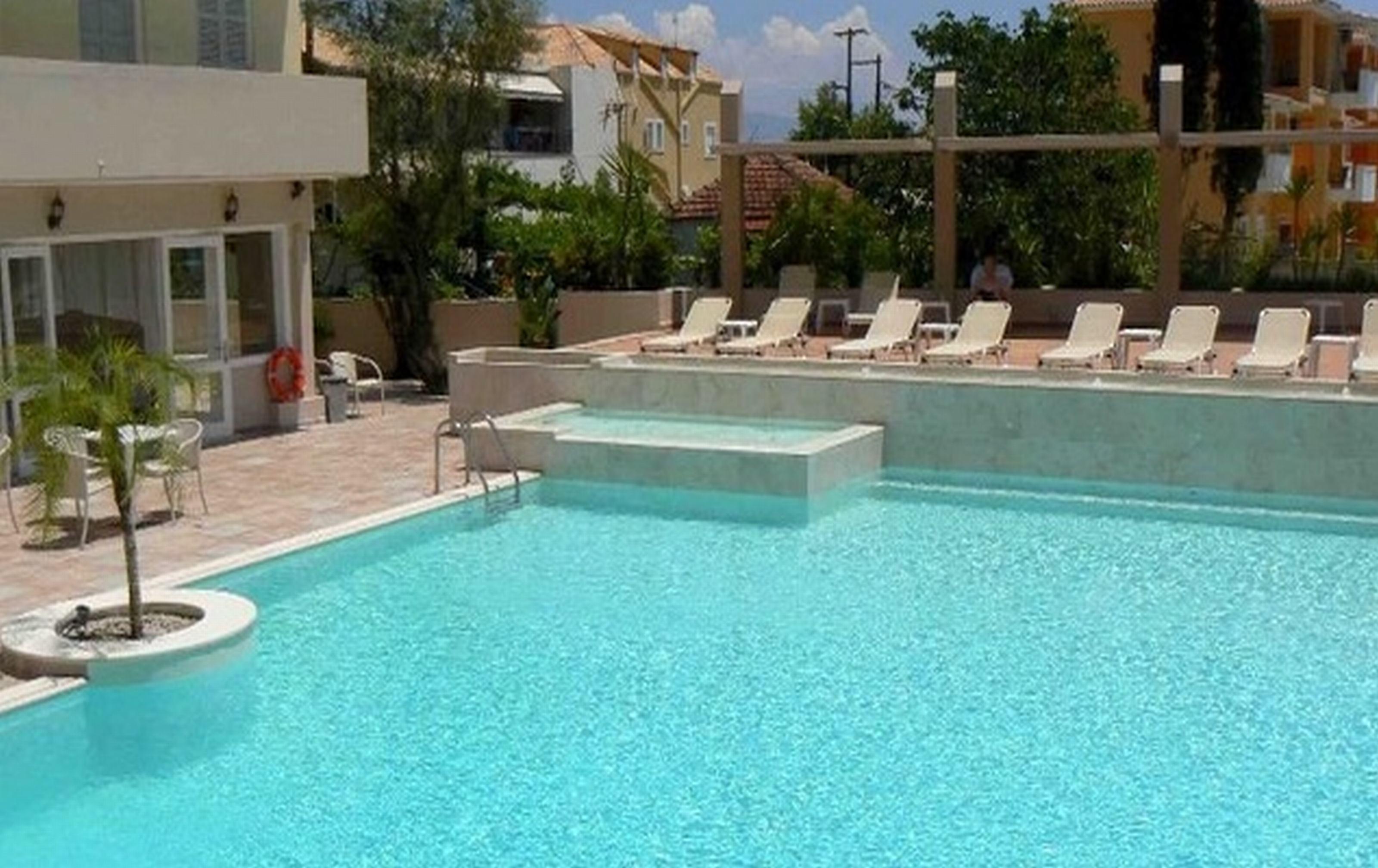 Happyland Hotel Apartments